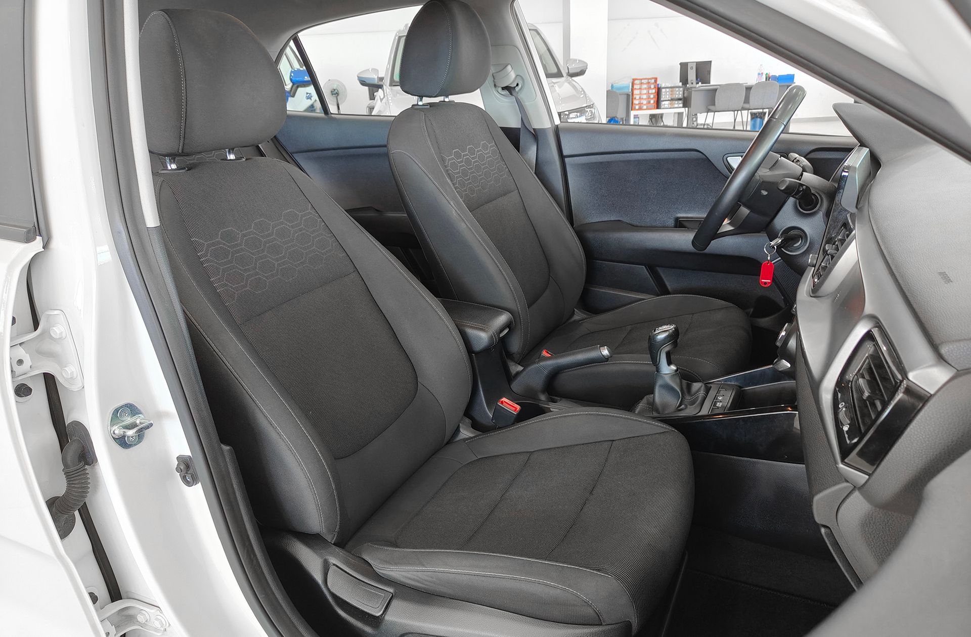Kia Rio 1.0 T-GDi MHEV iMT Drive - foto 19
