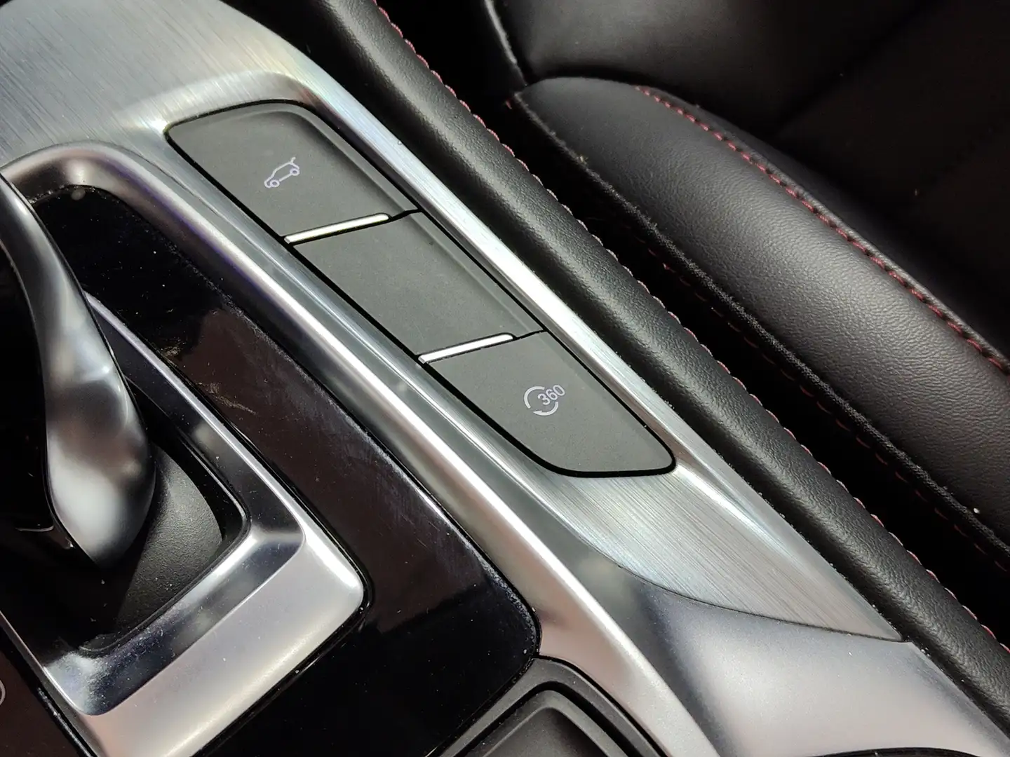 Foto MG HS MG eHS 1.5 T-GDI PHEV Luxury (258 CV)