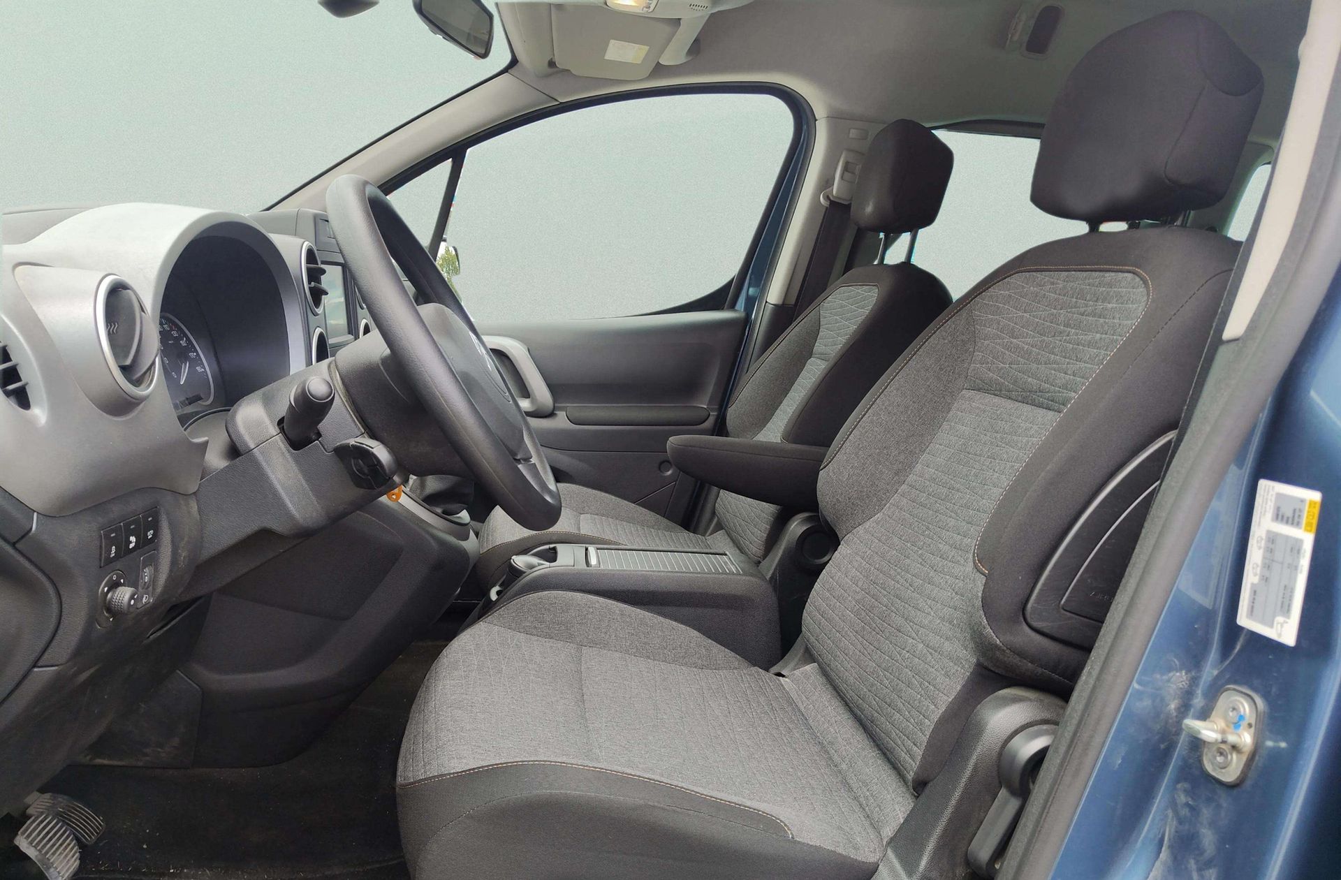 Citroën Berlingo Multispace 20 Aniversario PureTech - foto 10