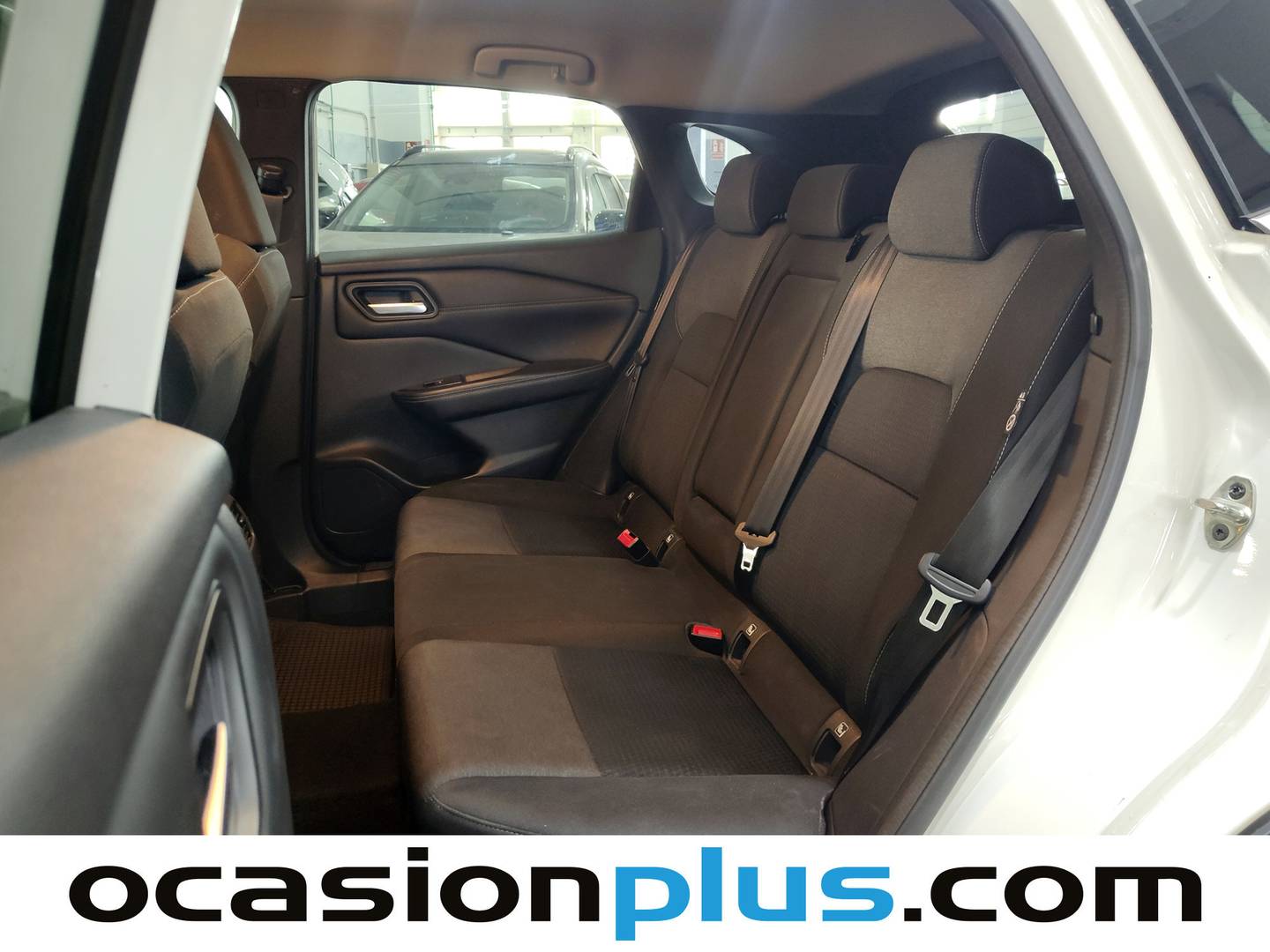 Foto asientos traseros Nissan QASHQAI Nissan Qashqai DIG-T 140 mHEV N-Connecta 4x2 (140 CV)