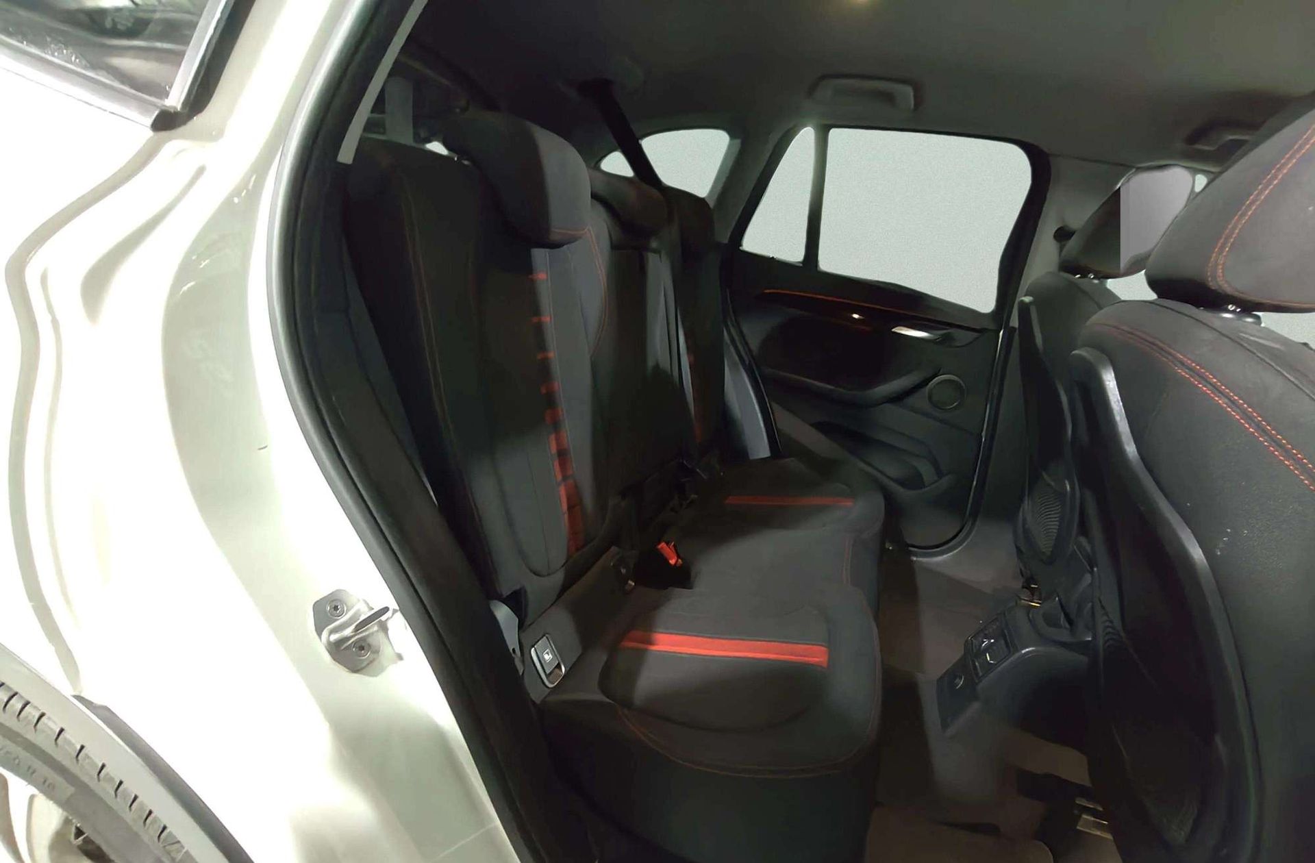 BMW X1 sDrive18i - foto 20