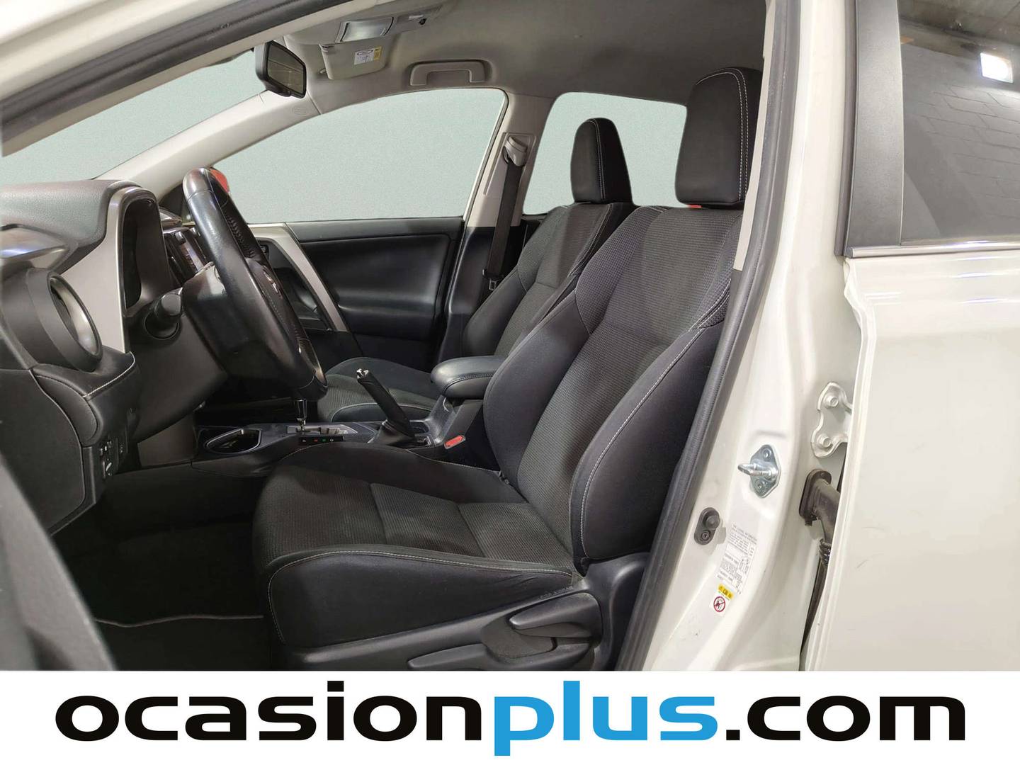 Foto asientos delanteros Toyota Rav4 Toyota Rav4 2.5l hybrid Advance Pack Drive 2WD (197 CV)