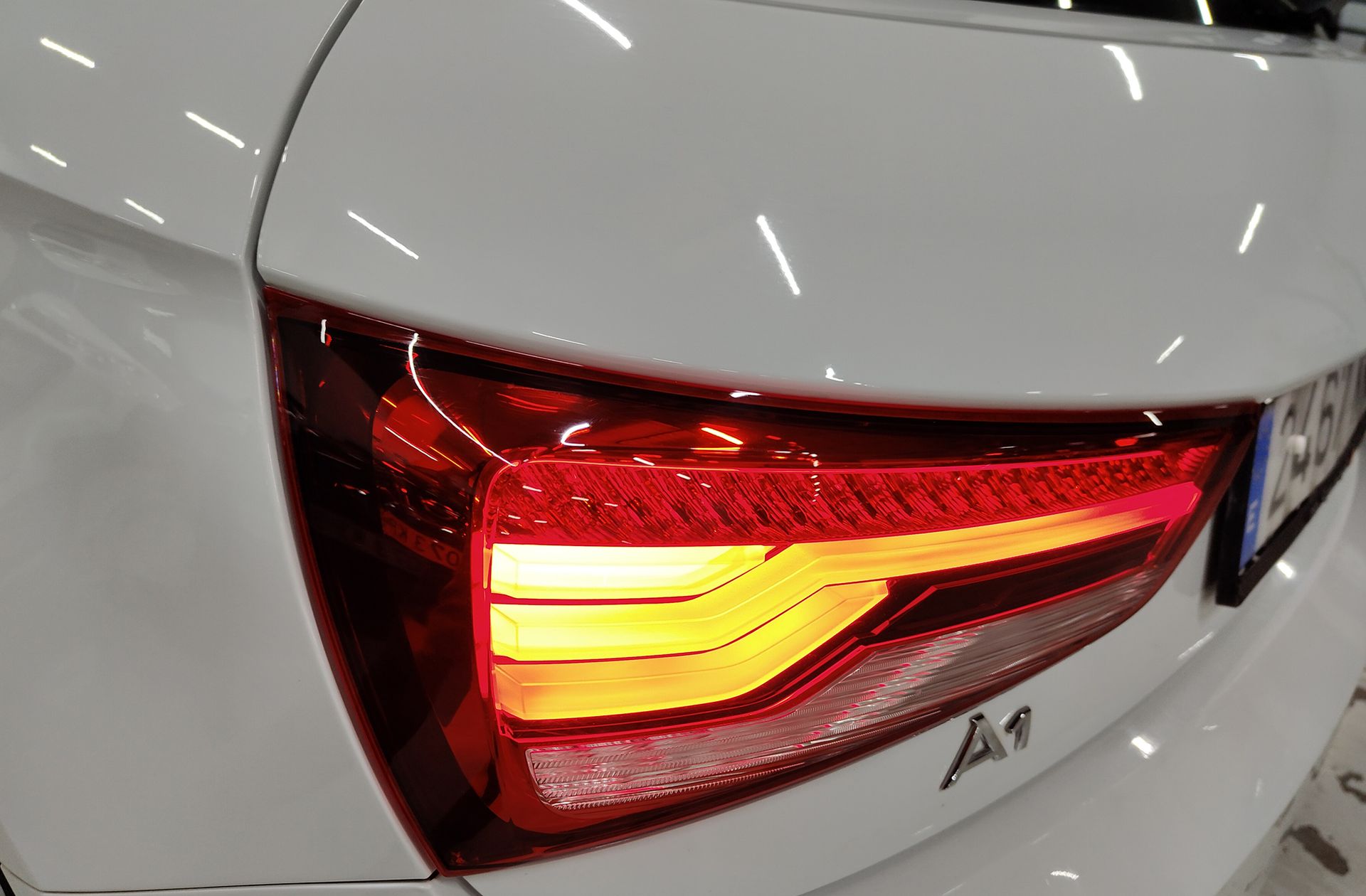 Audi A1 Sportback Adrenalin 1.6 TDI Pack S-line - foto 15