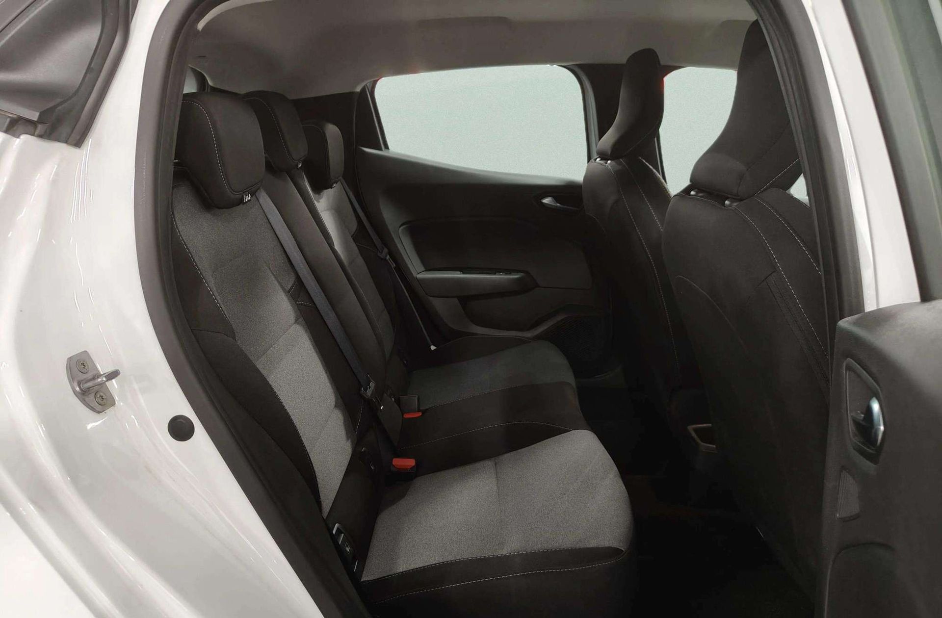 Mitsubishi Colt 100T Motion - foto 17