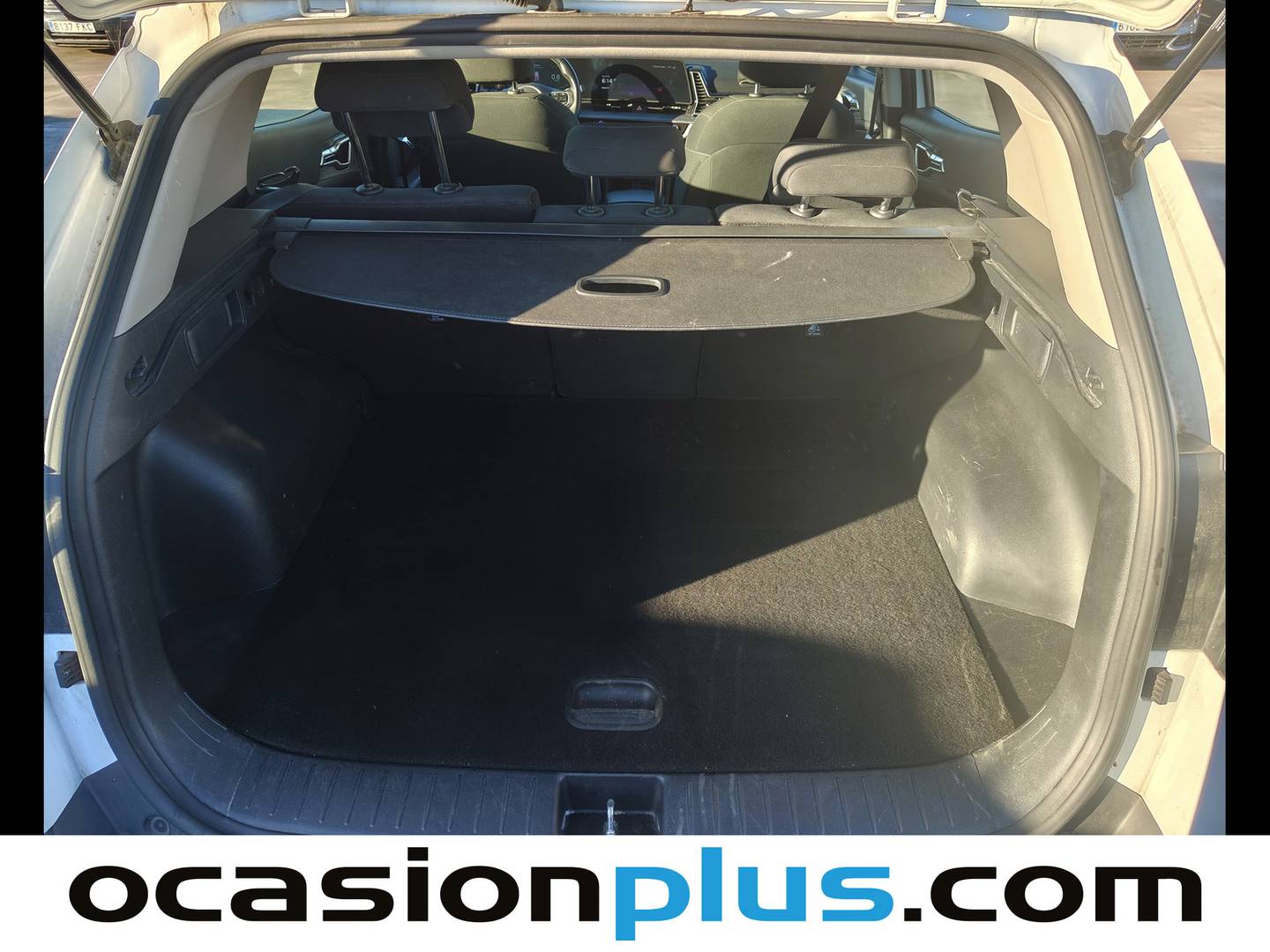 Foto KIA Sportage Kia Sportage 1.6 CRDi MHEV Business 4x2 (136 CV)