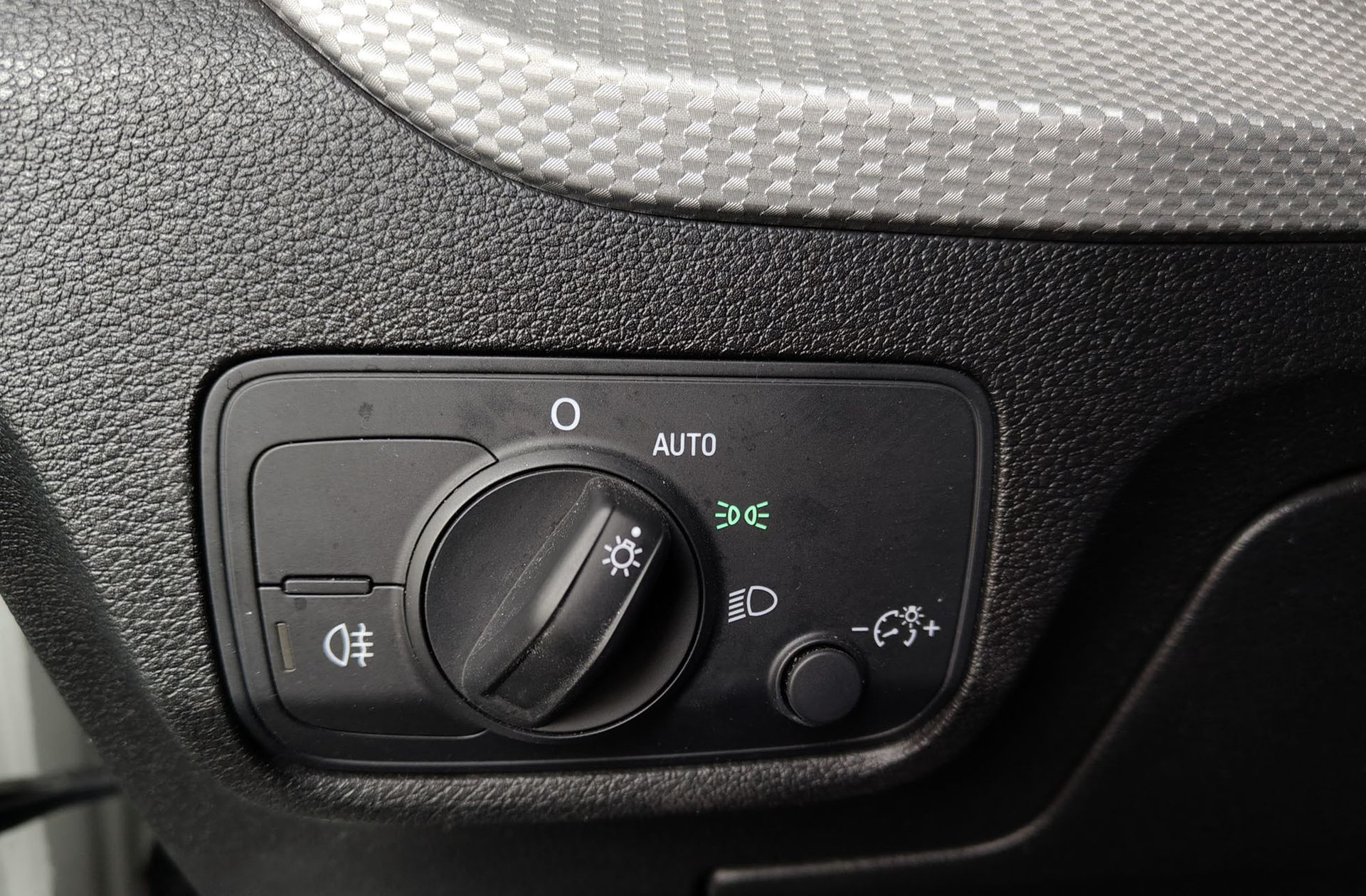Audi Q2 Advanced 30 TDI - foto 9