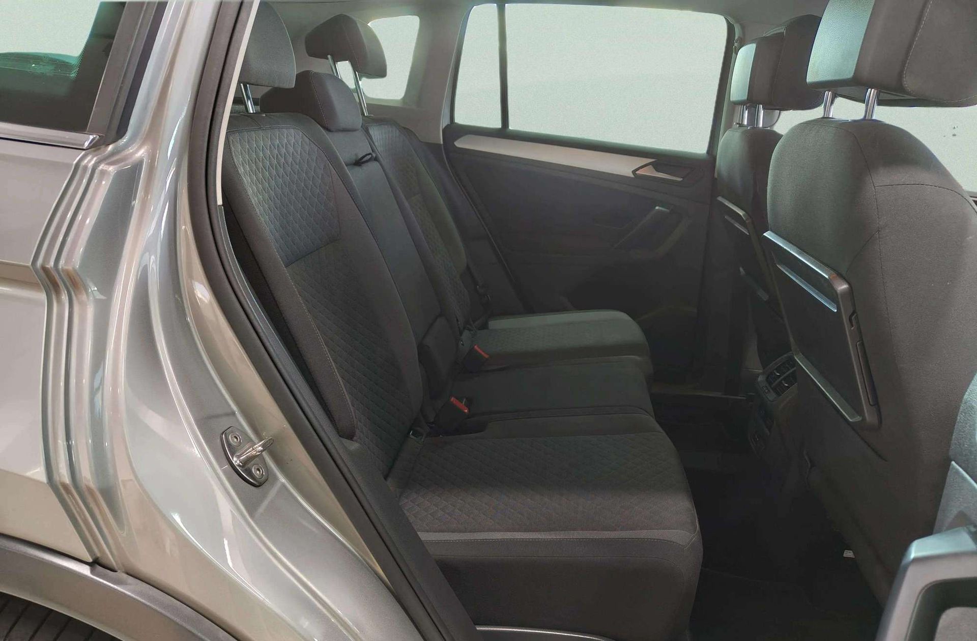 Volkswagen Tiguan Advance 1.5 TSI Pack R-LINE - foto 17