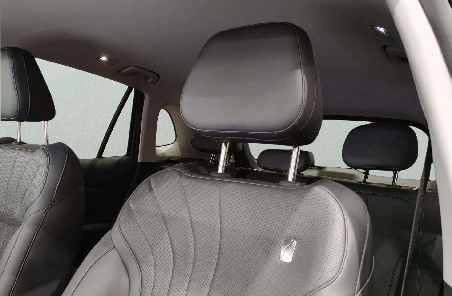Geely Starray EM-i 1.5 PHEV Pro - foto 6