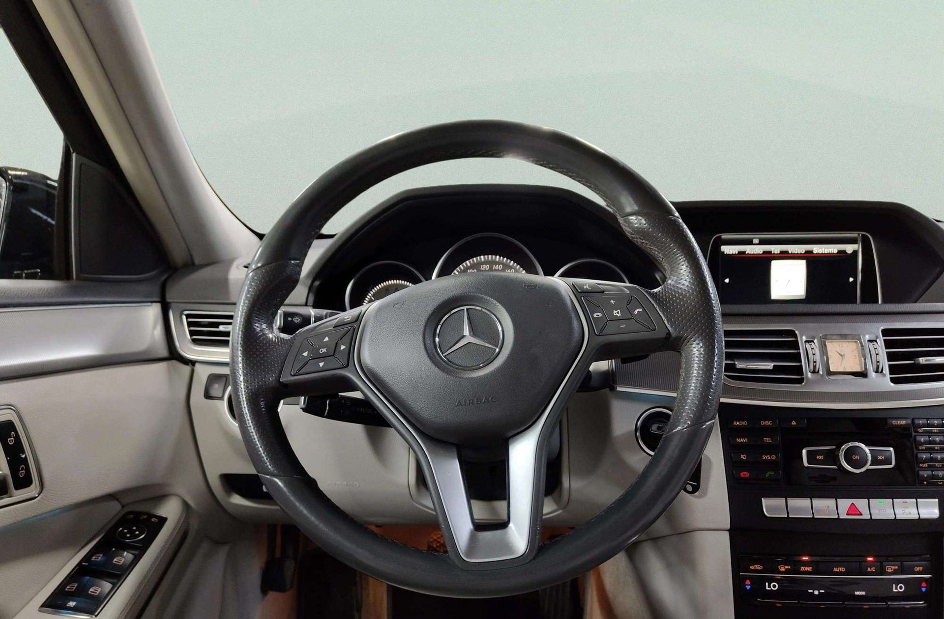 Mercedes-Benz Clase E E 220 CDI Avantgarde Plus - foto 25