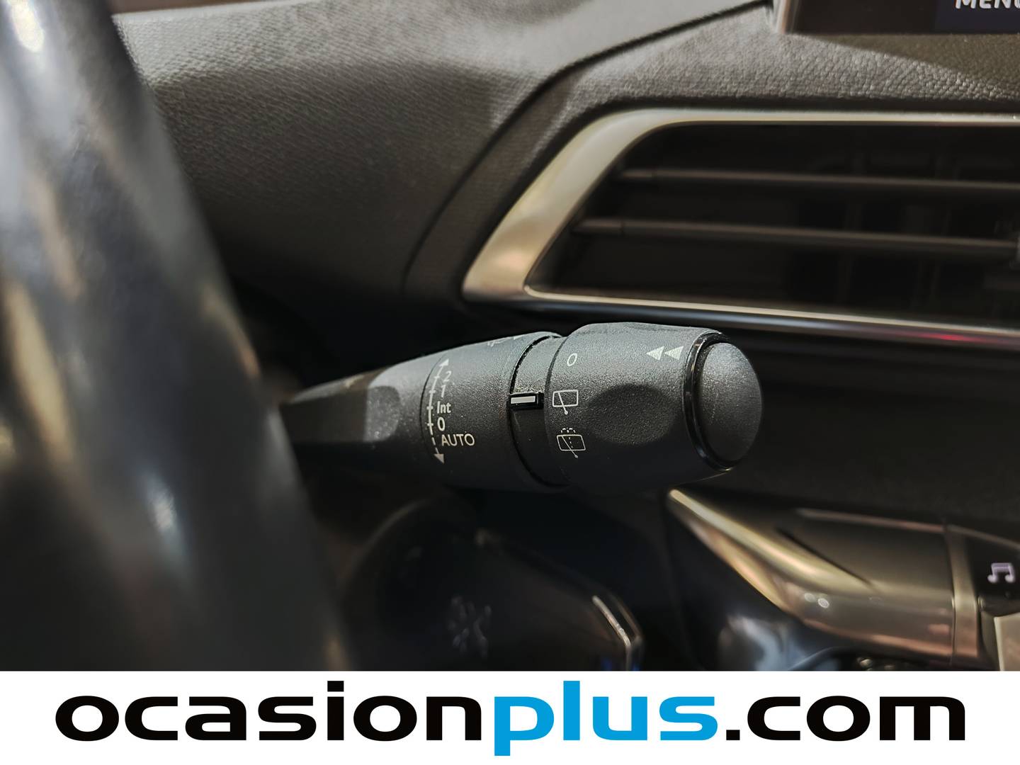 Foto Peugeot 3008 Peugeot 3008 BlueHDI 120 S&S Allure (120 CV)