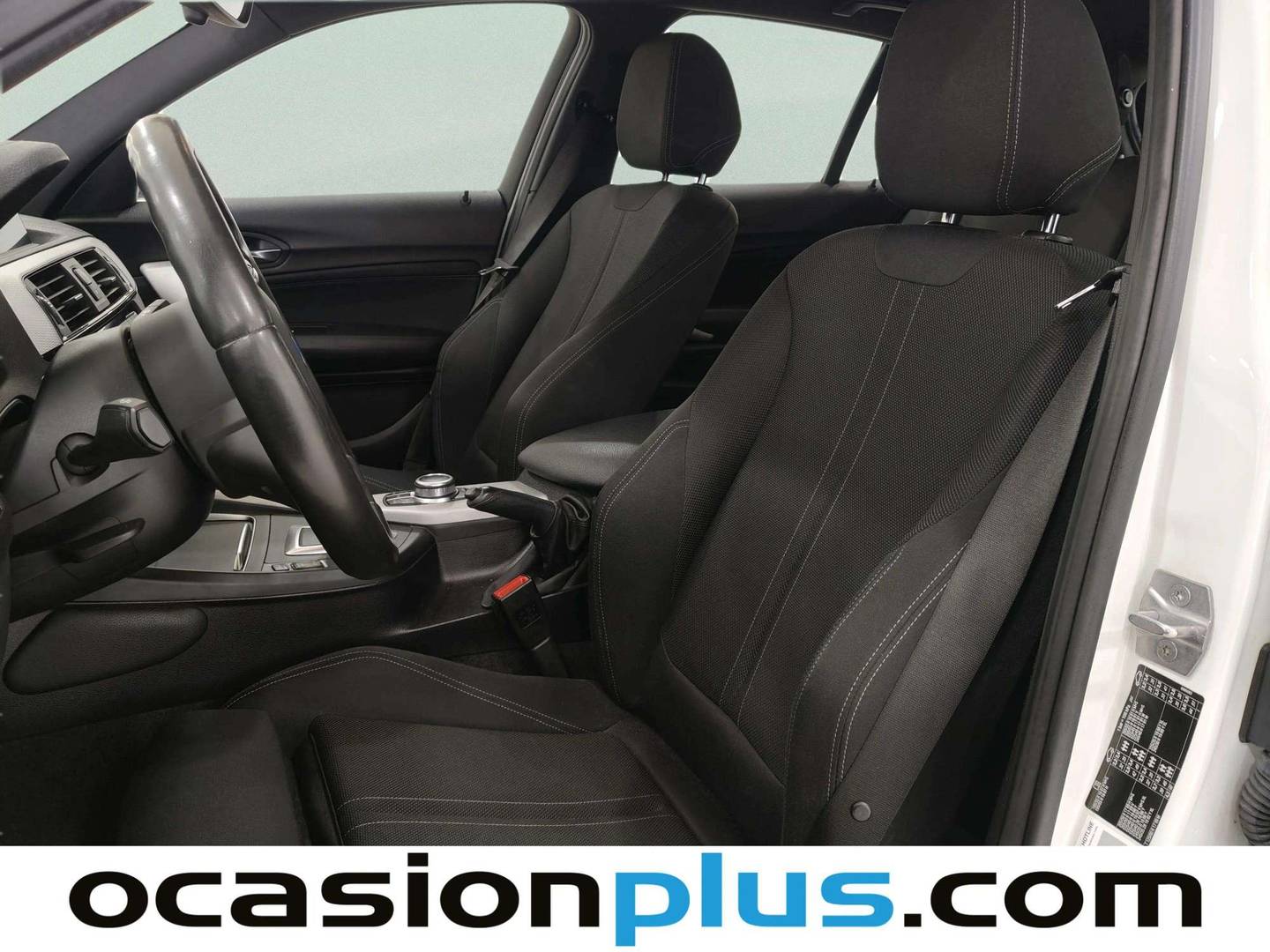 Foto asientos delanteros BMW Serie 1 BMW Serie 1 118i (136 CV) Pack M