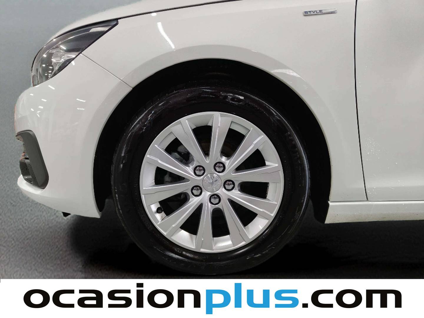 Foto Peugeot 308 Peugeot 308 BlueHDi 100 S&S Style (100 CV)