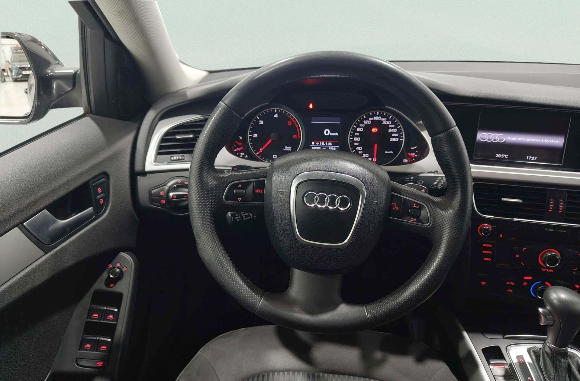 Audi A4 Avant 2.0 TDI multitronic - foto 23