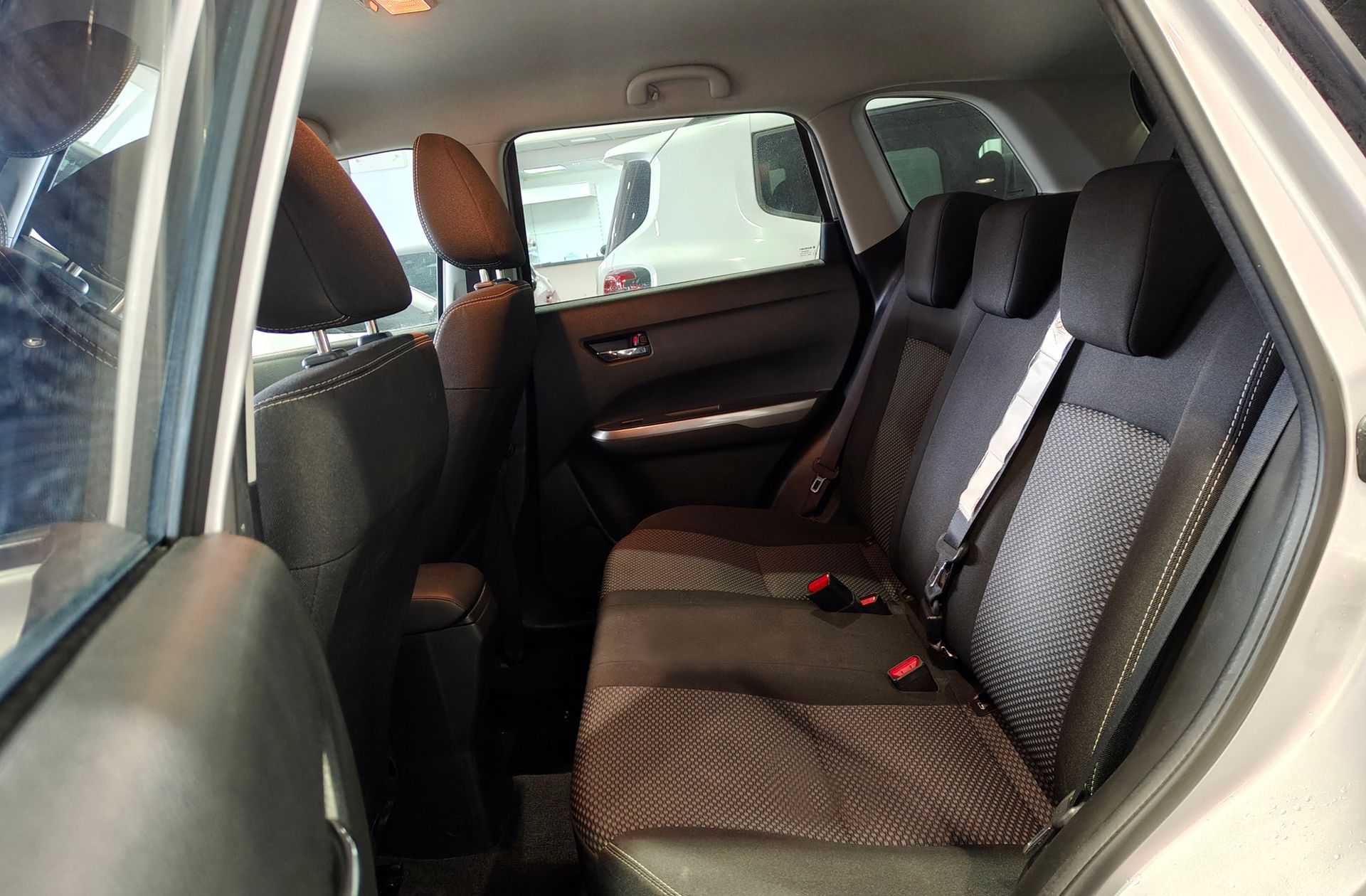 Suzuki Vitara 1.4 Turbo Mild Hybrid GLE - foto 11