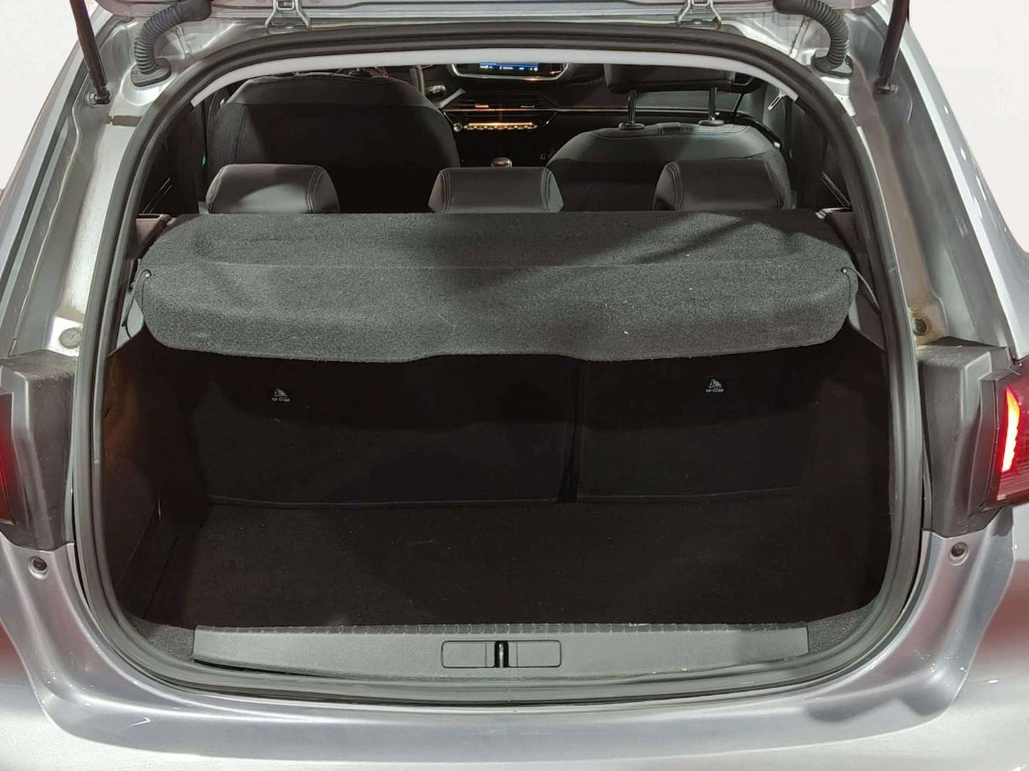 Foto Peugeot 208 Peugeot 208 PureTech 100 Allure (100 CV)