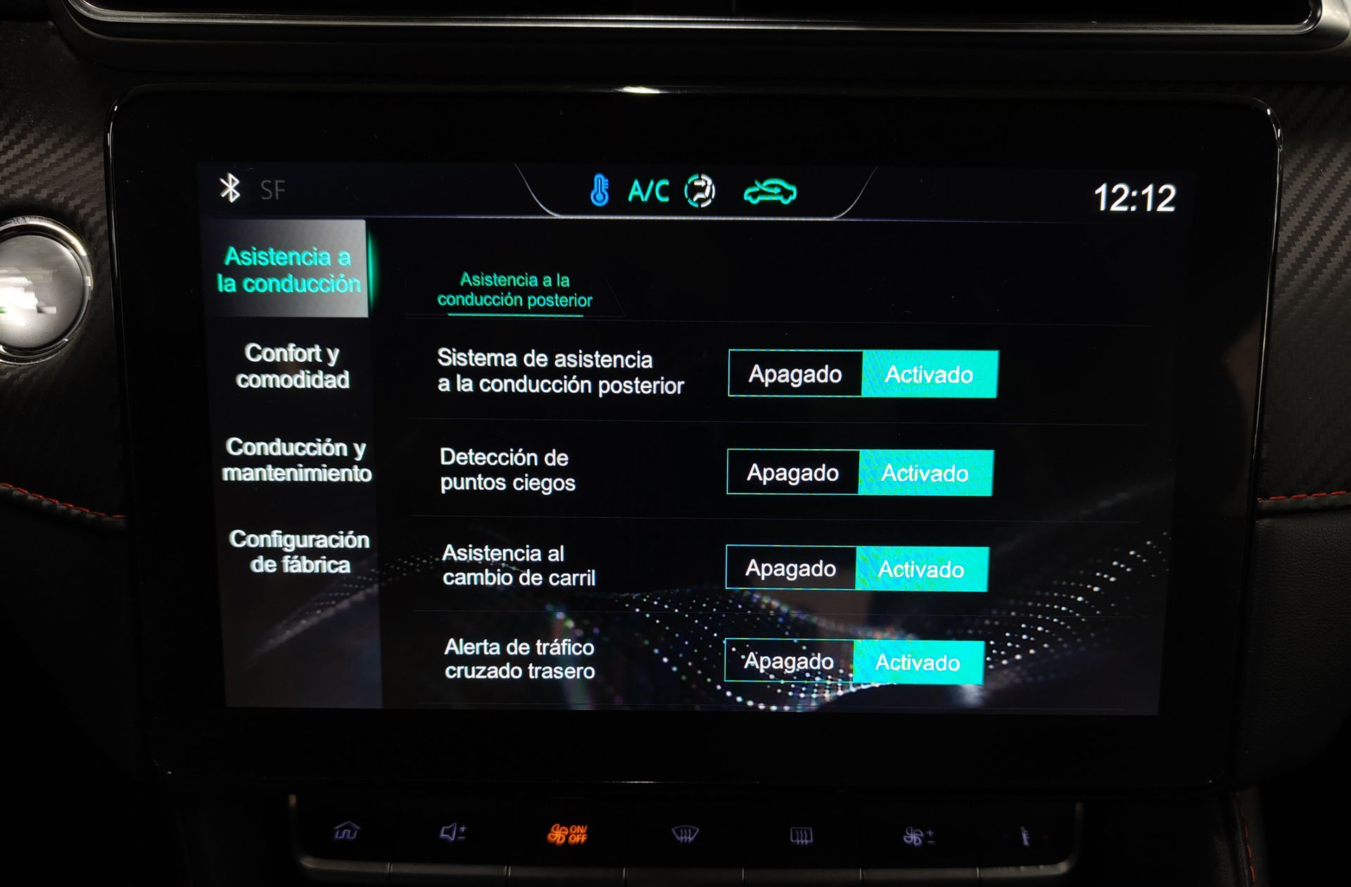 MG ZS 1.0T Luxury - foto 33