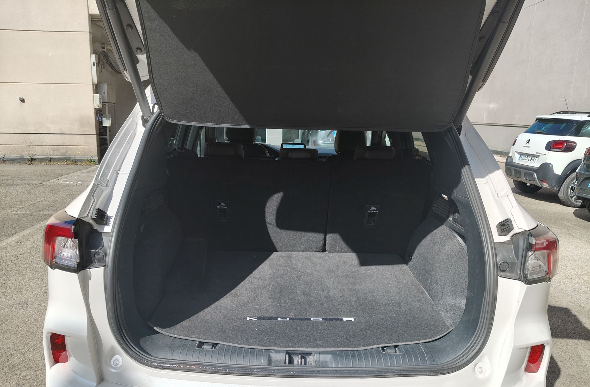 Ford Kuga 2.0 EcoBlue ST-Line X 4x4 - foto 17