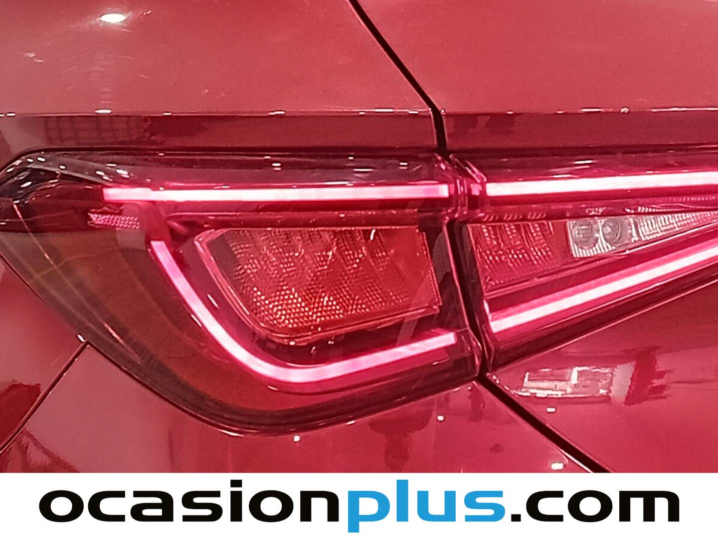 Foto Cupra León CUPRA León 2.0 TSI DSG 221 kW (300 CV)