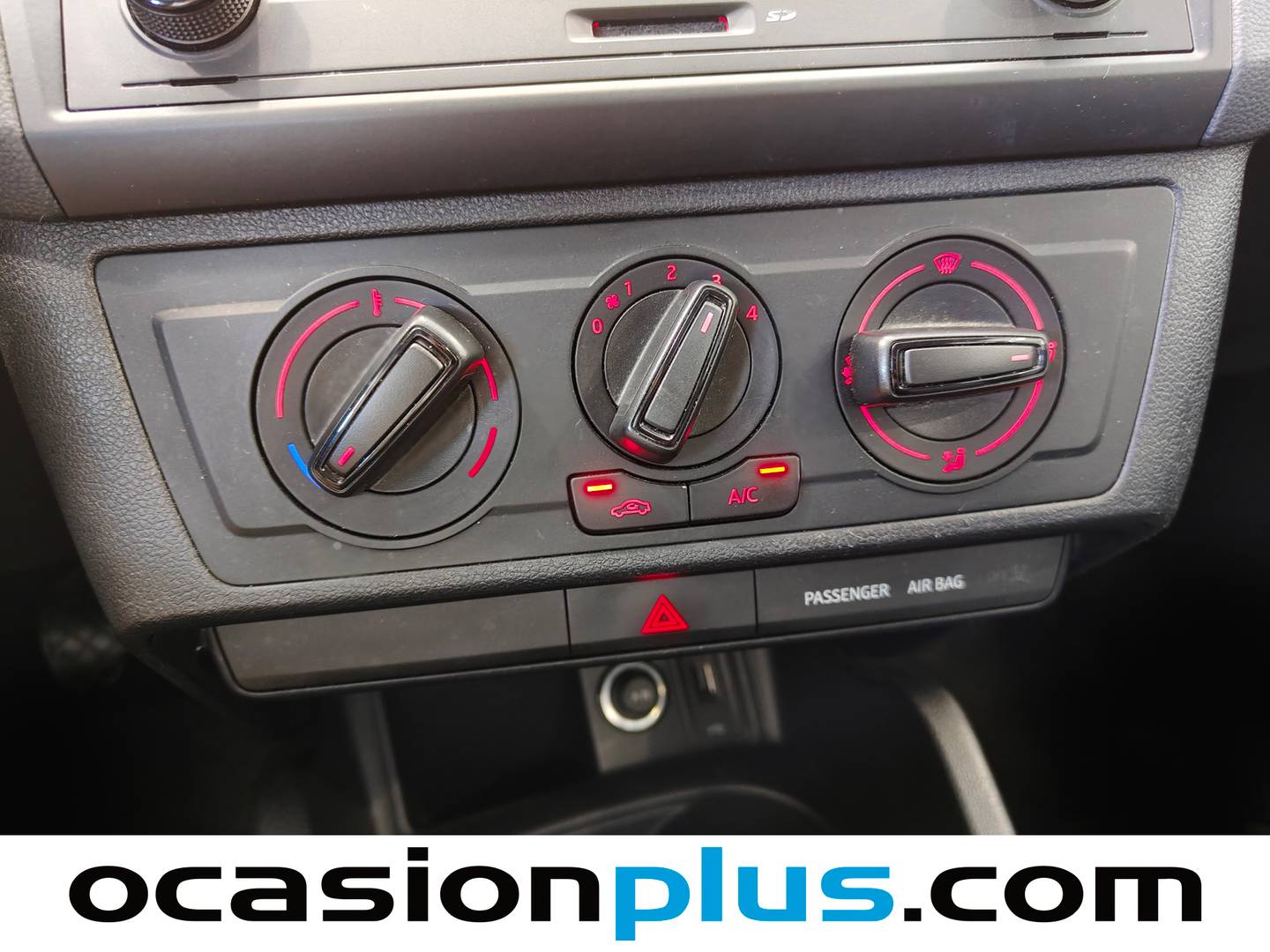 Extras del Seat Ibiza Seat Ibiza 1.0 Reference (75 CV)