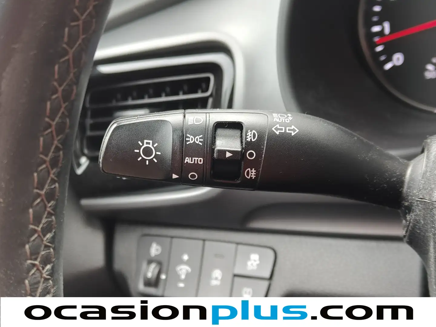 Foto KIA Stonic Kia Stonic 1.2 DPi Drive (84 CV)