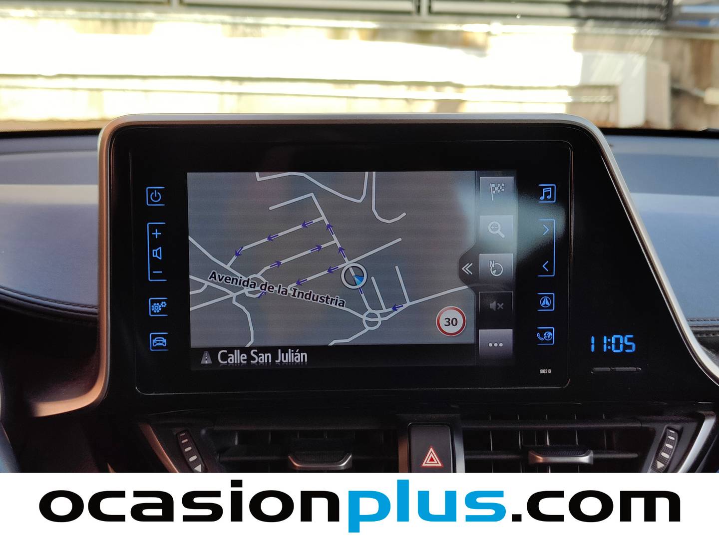 Foto Toyota C-HR Toyota C-HR 1.8 125H Advance (122 CV)