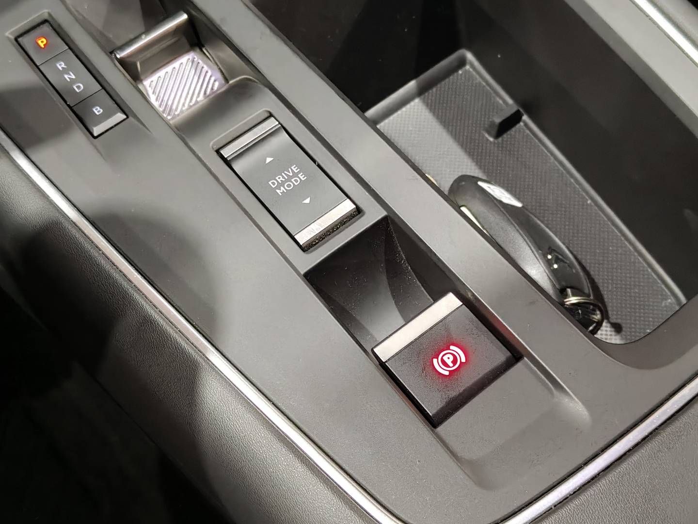 Foto Citroën C5 Aircross Citroen C5 Aircross Plug-in Hybrid Max e-EAT8 (225 CV)