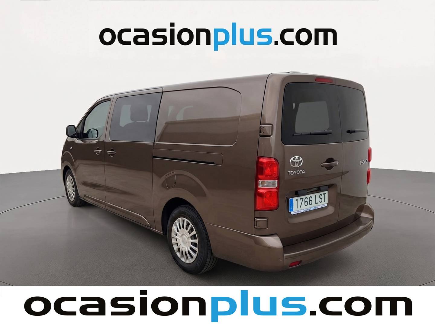 Foto trasera Toyota Proace Verso Toyota Proace Verso 1.5D VX Shuttle L1 (120 CV) derecha