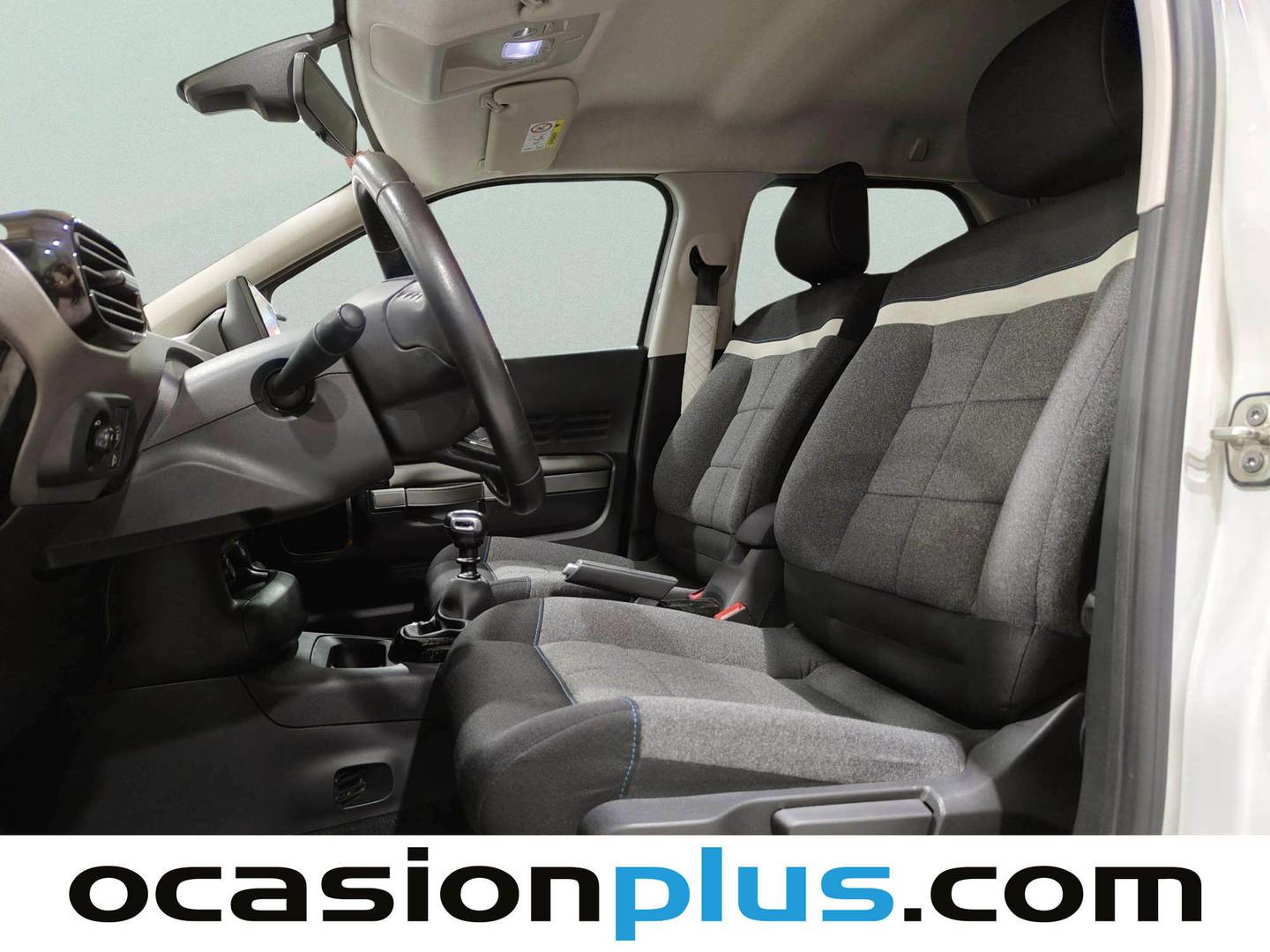 Foto asientos delanteros Citroën C4 Cactus Citroën C4 Cactus PureTech 110 S&S Feel (110 CV)