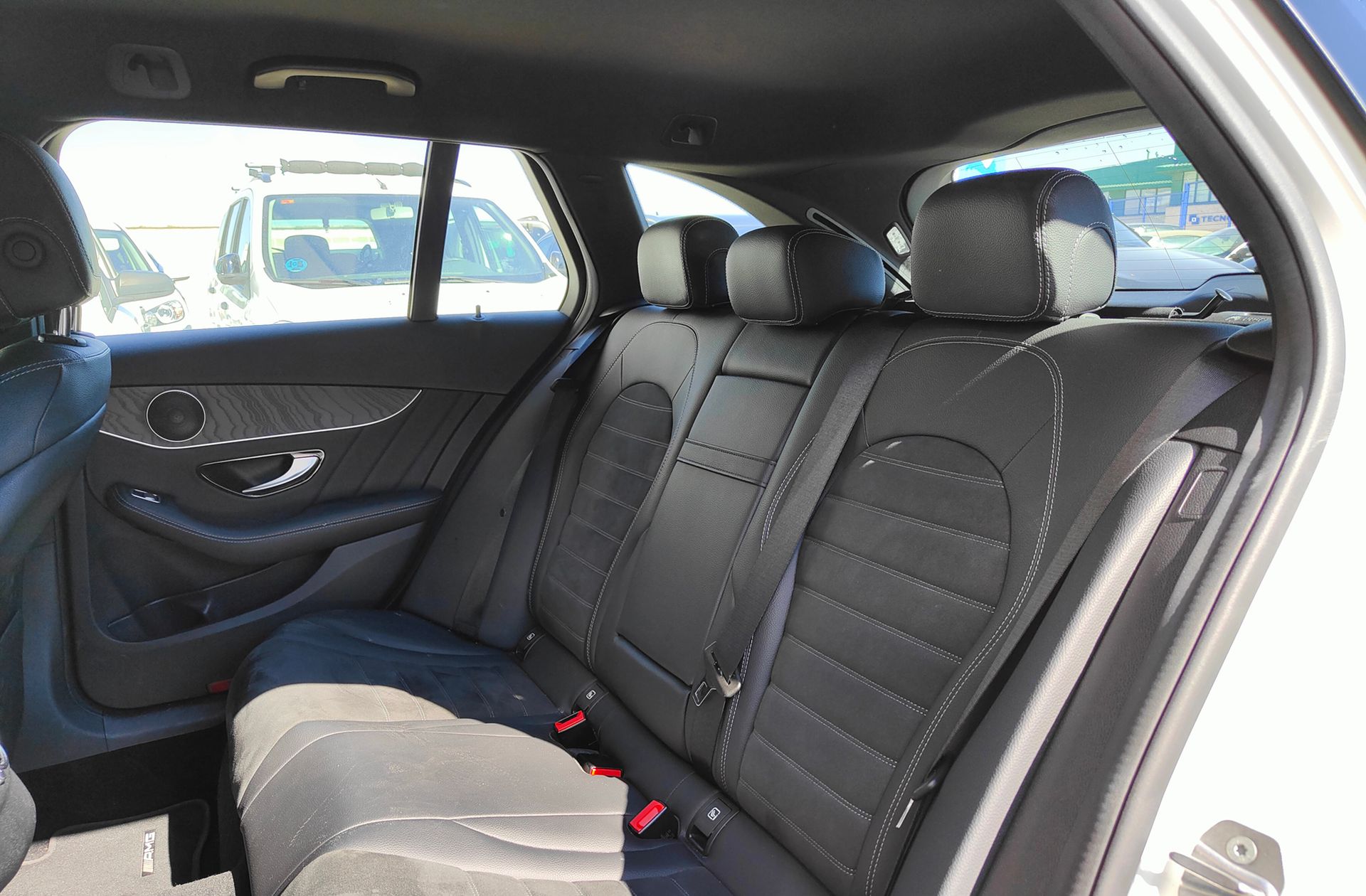 Mercedes-Benz Clase C Estate 220 d 4Matic Pack AMG - foto 12