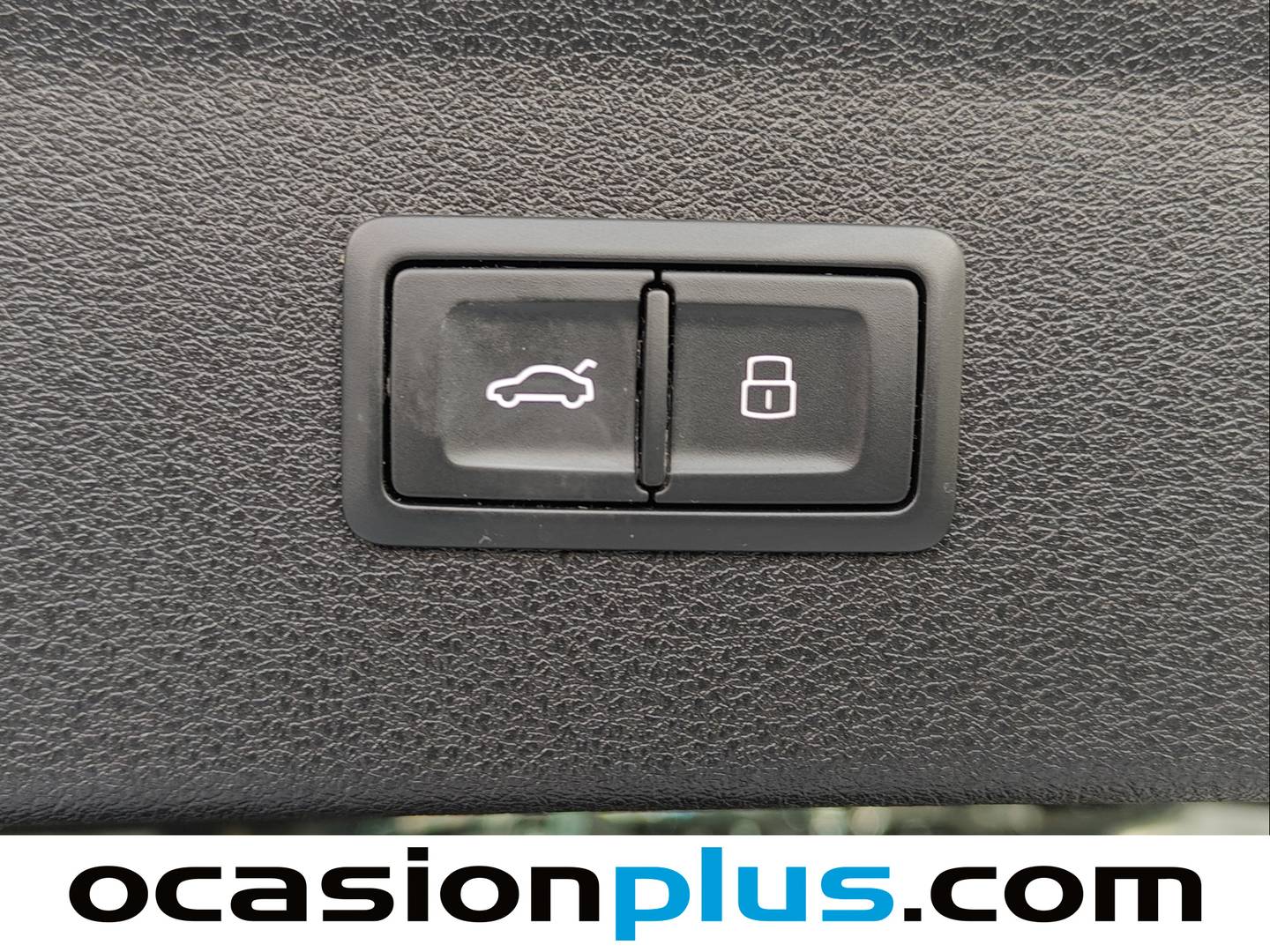 Foto Audi Q3 Audi Q3 Black line edition 2.0 TDI (150 CV) Paquete S-line