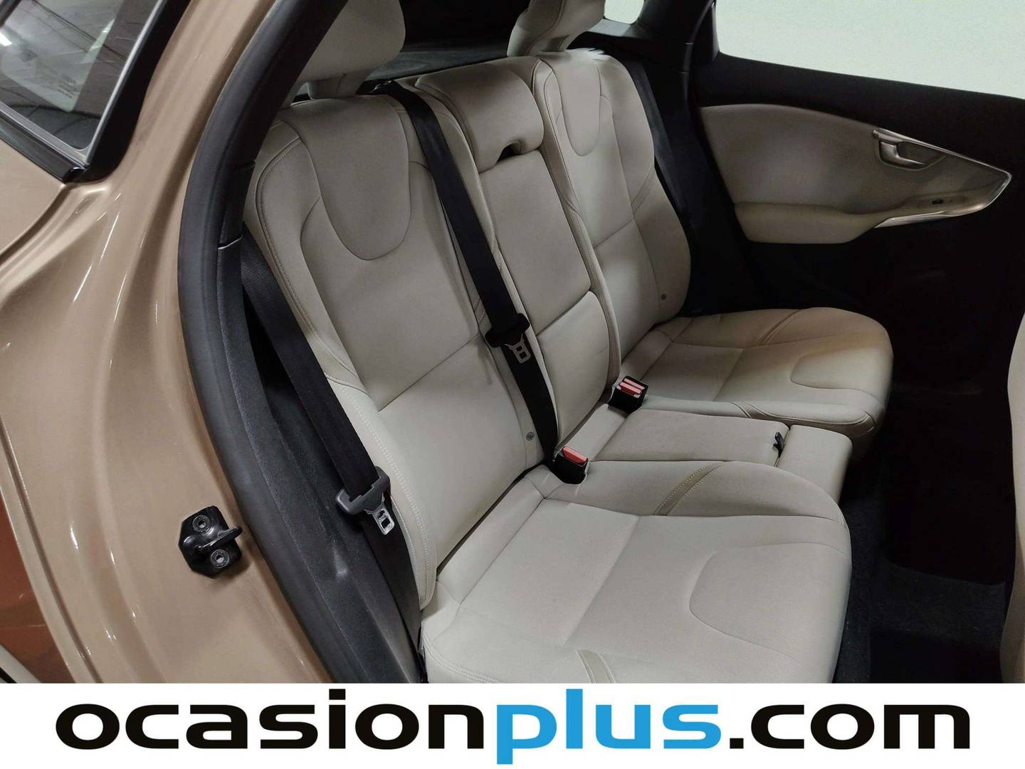 Foto Volvo V40 Cross Country Volvo V40 Cross Country D2 Momentum  (115 CV)