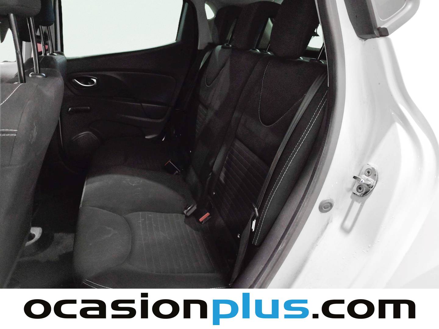 Foto asientos traseros Renault Clio Renault Clio Limited 1.2 (75 CV)