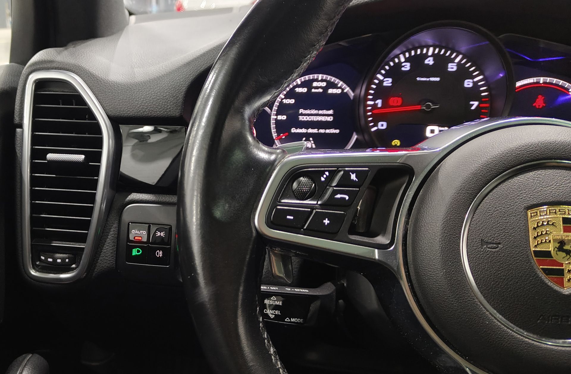 Porsche Cayenne - foto 33