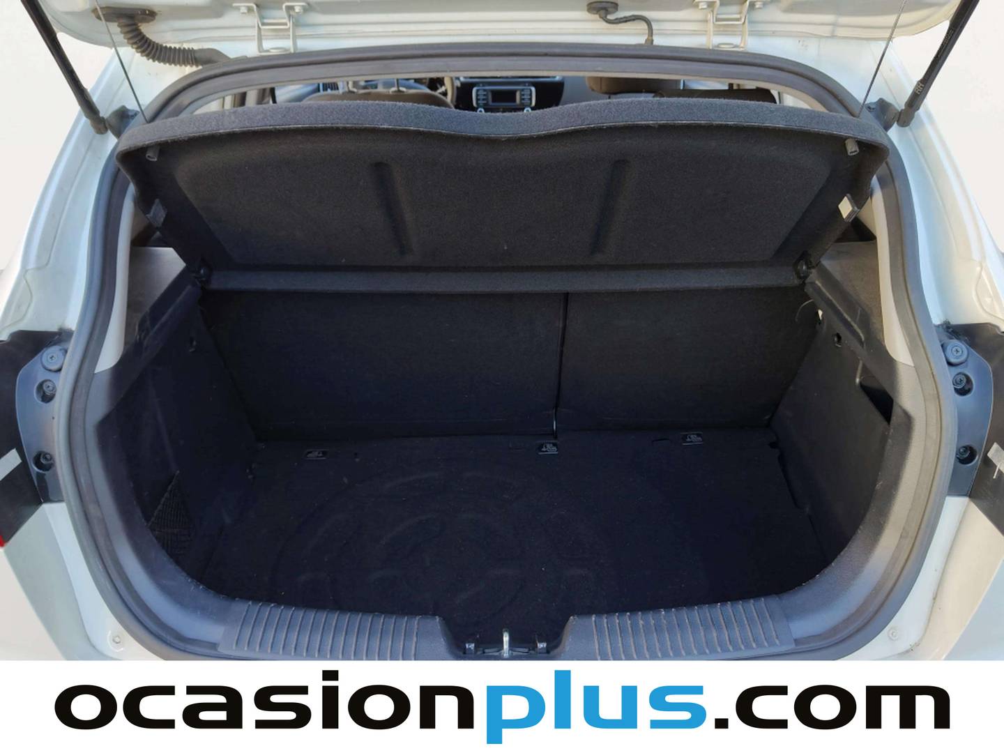 Fotos maletero KIA Rio Kia Rio 1.1 CRDi WGT Concept  (75 CV)