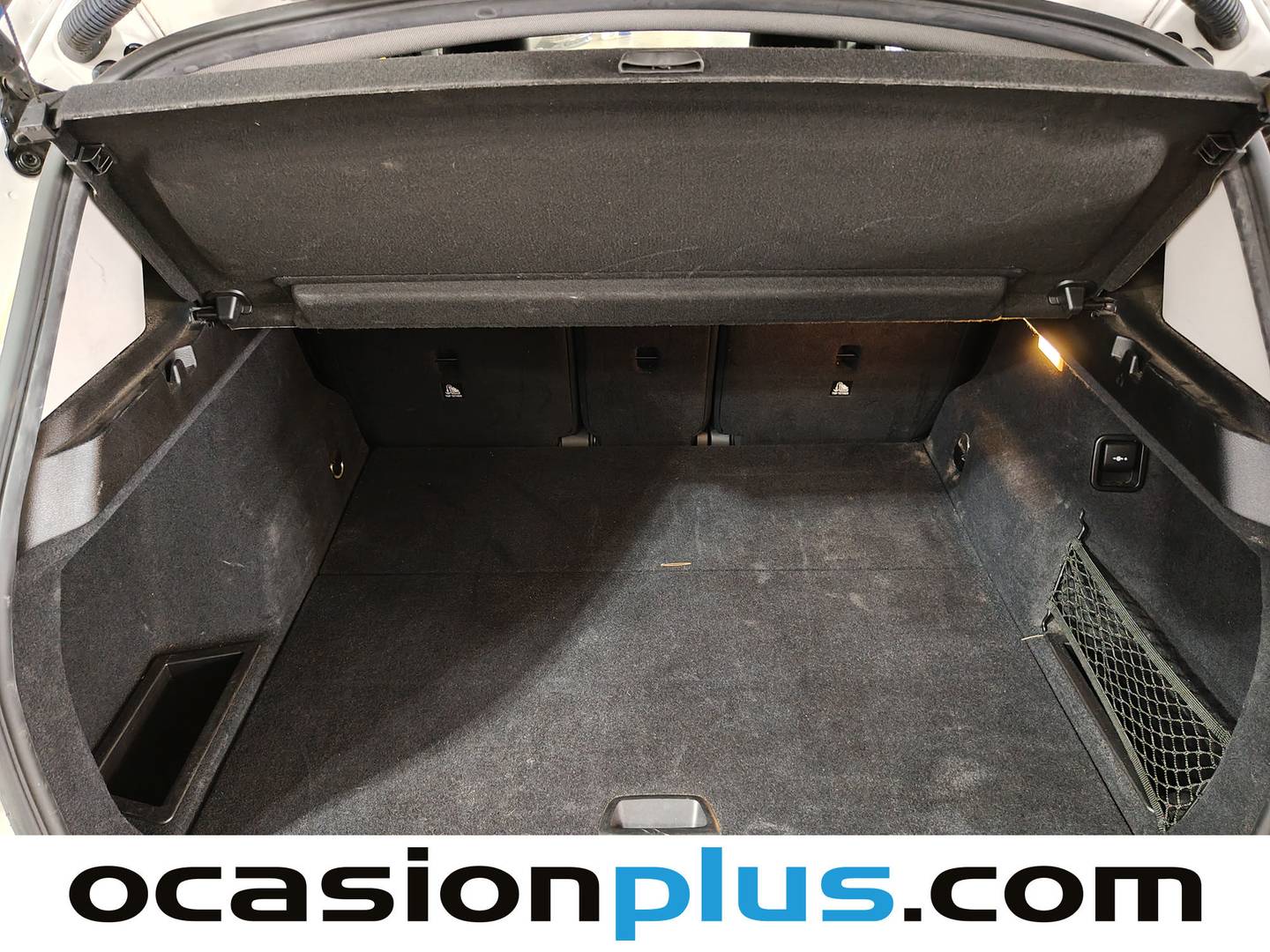 Fotos maletero BMW X1 BMW X1 sDrive18d (150 CV)