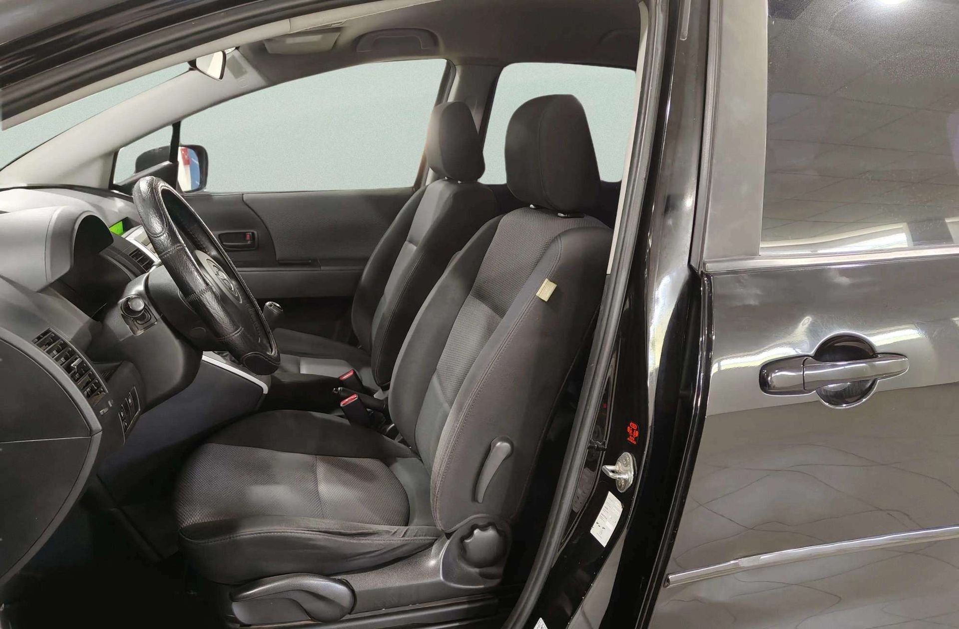 Mazda Mazda5 2.0 Active Crtd 7 plazas - foto 8