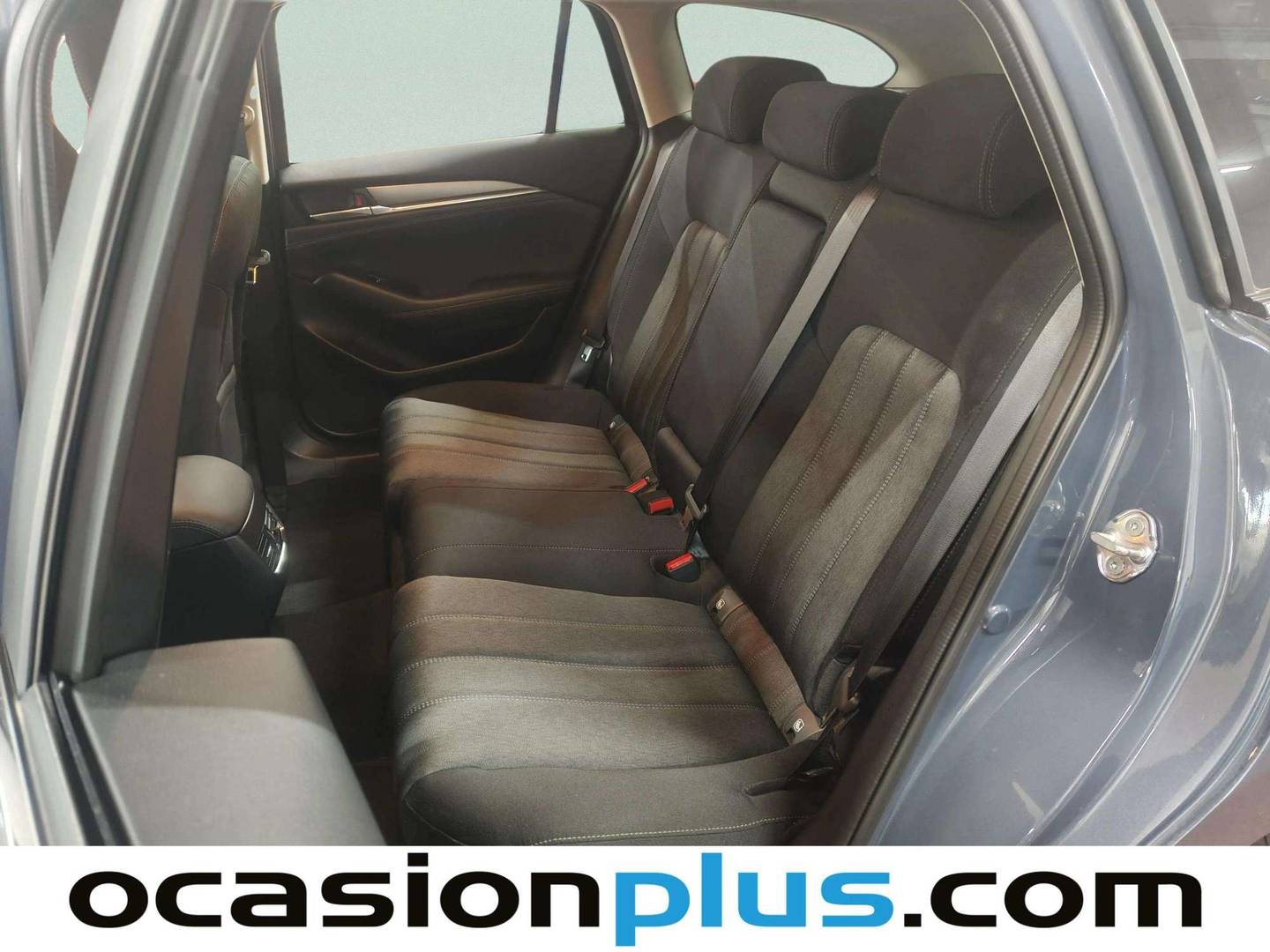 Foto asientos traseros Mazda Mazda6 Mazda Mazda 6 2.0 SKYACTIV-G Wagon Center-Line (165 CV)