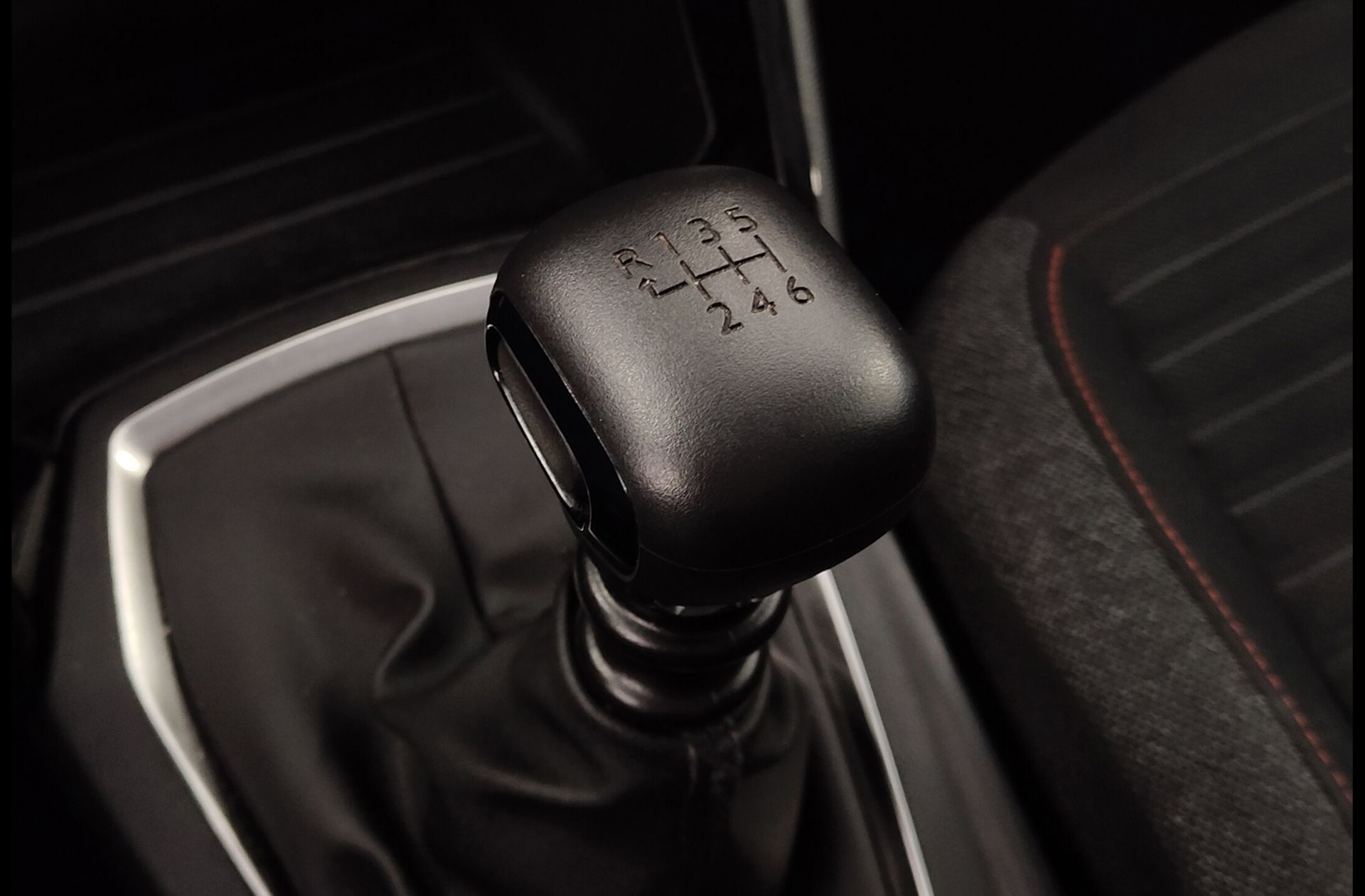 Peugeot 208 PureTech 100 Active Pack - foto 5