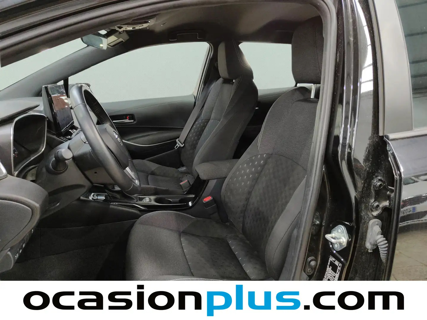 Foto Toyota Corolla Toyota Corolla 140H Active Plus Touring Sport (140 CV)