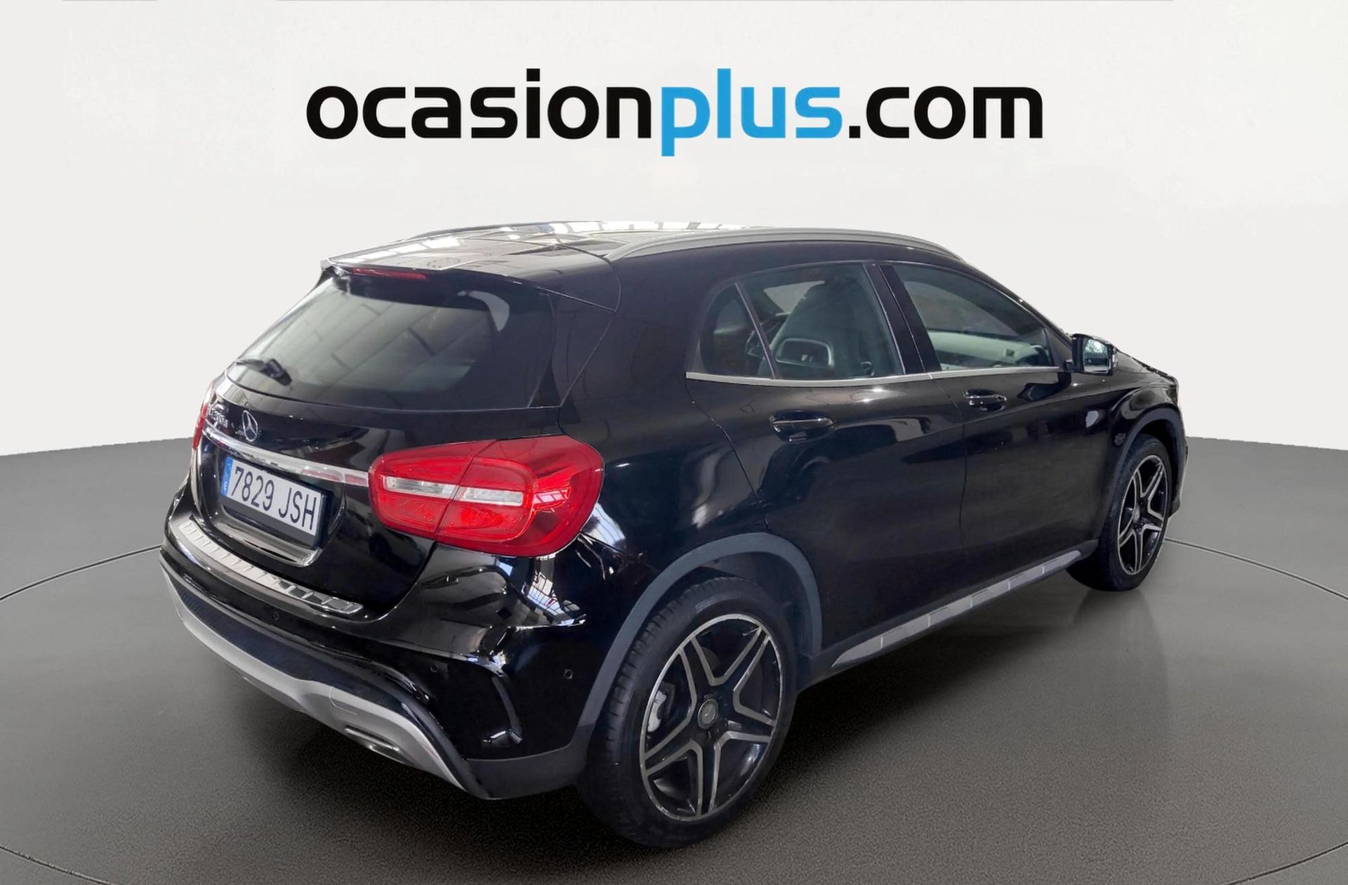 Mercedes-Benz GLA 200 d AMG Line - foto 4