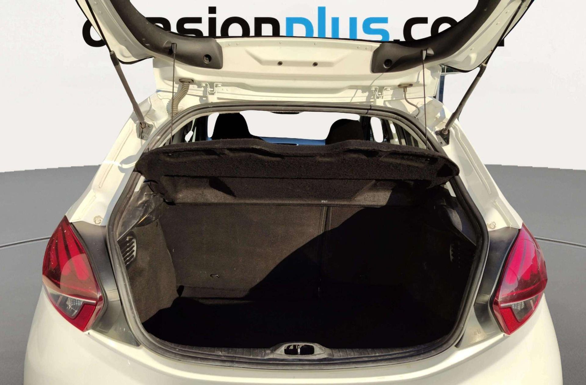 Peugeot 208 1.6 BlueHDi Style - foto 15