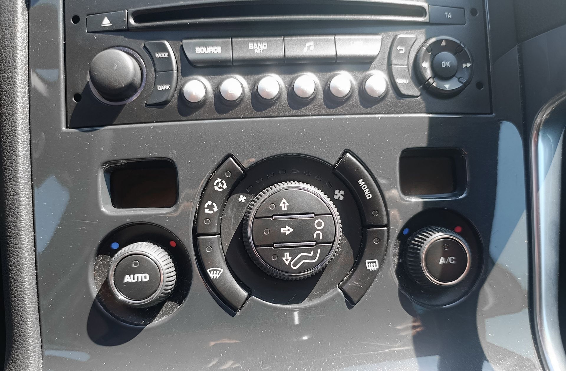 Peugeot 3008 2.0 BlueHDi Style FAP - foto 23