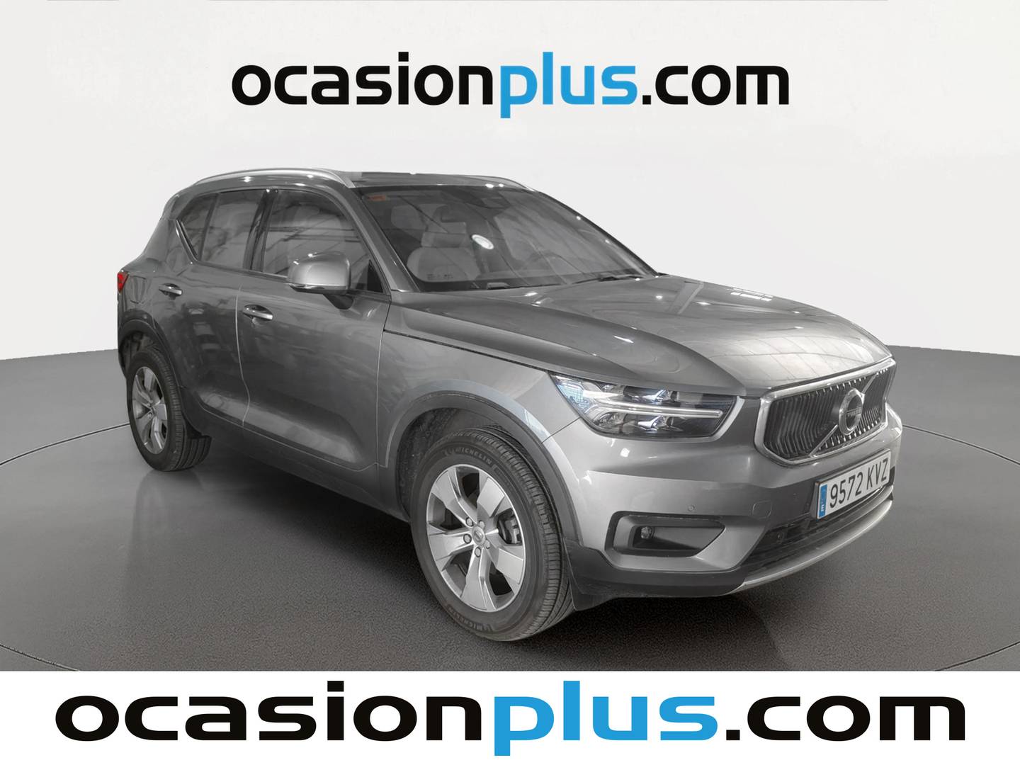 Foto delantera Volvo XC40 Volvo XC40 T3 Momentum (156 CV) derecha