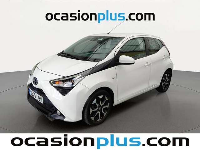 Toyota Aygo 1.0 70 x-play (72 CV) de segunda mano