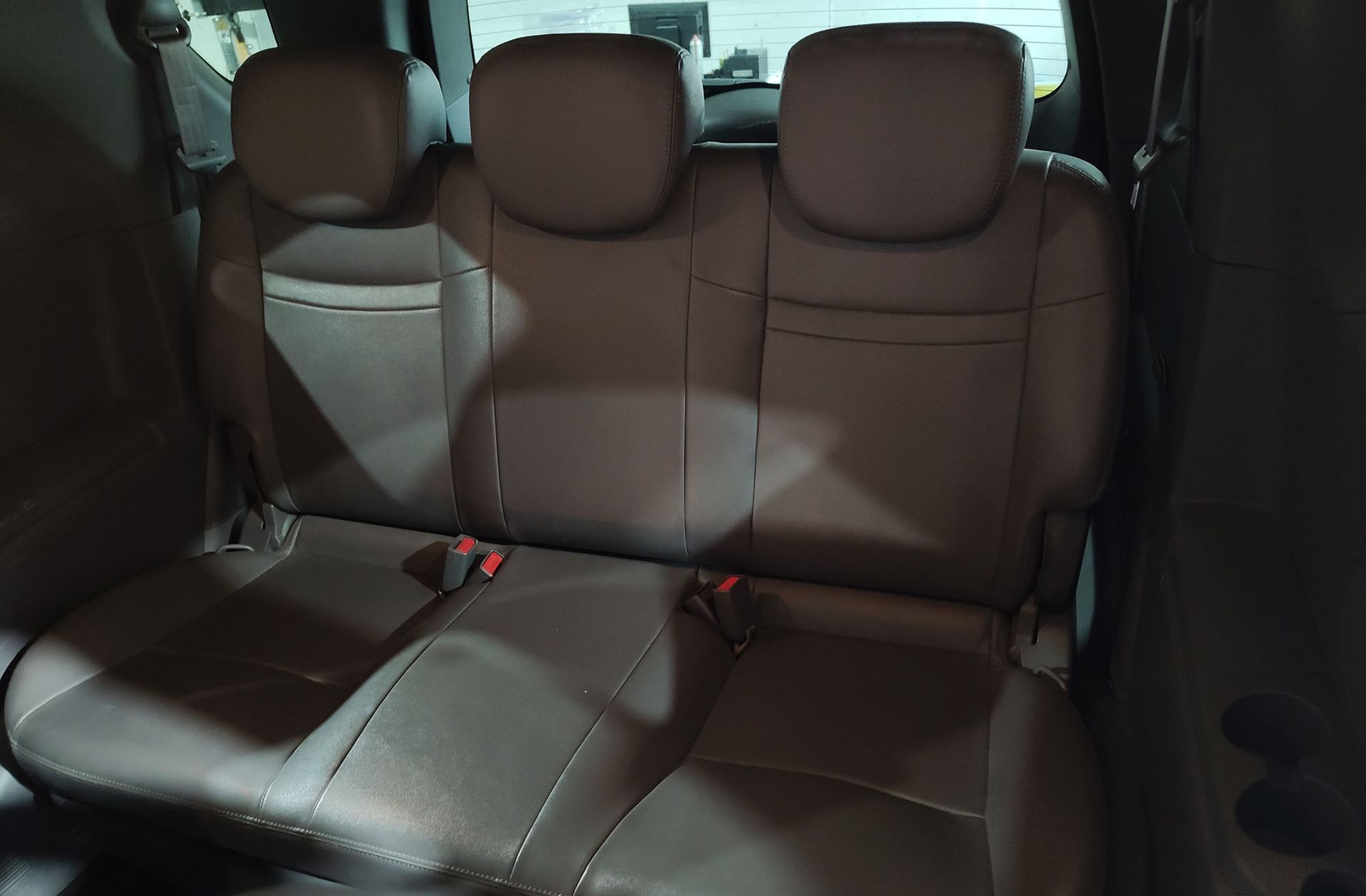 SsangYong Rodius 2.0 e-Xdi Limited 4x4 7 plazas - foto 8