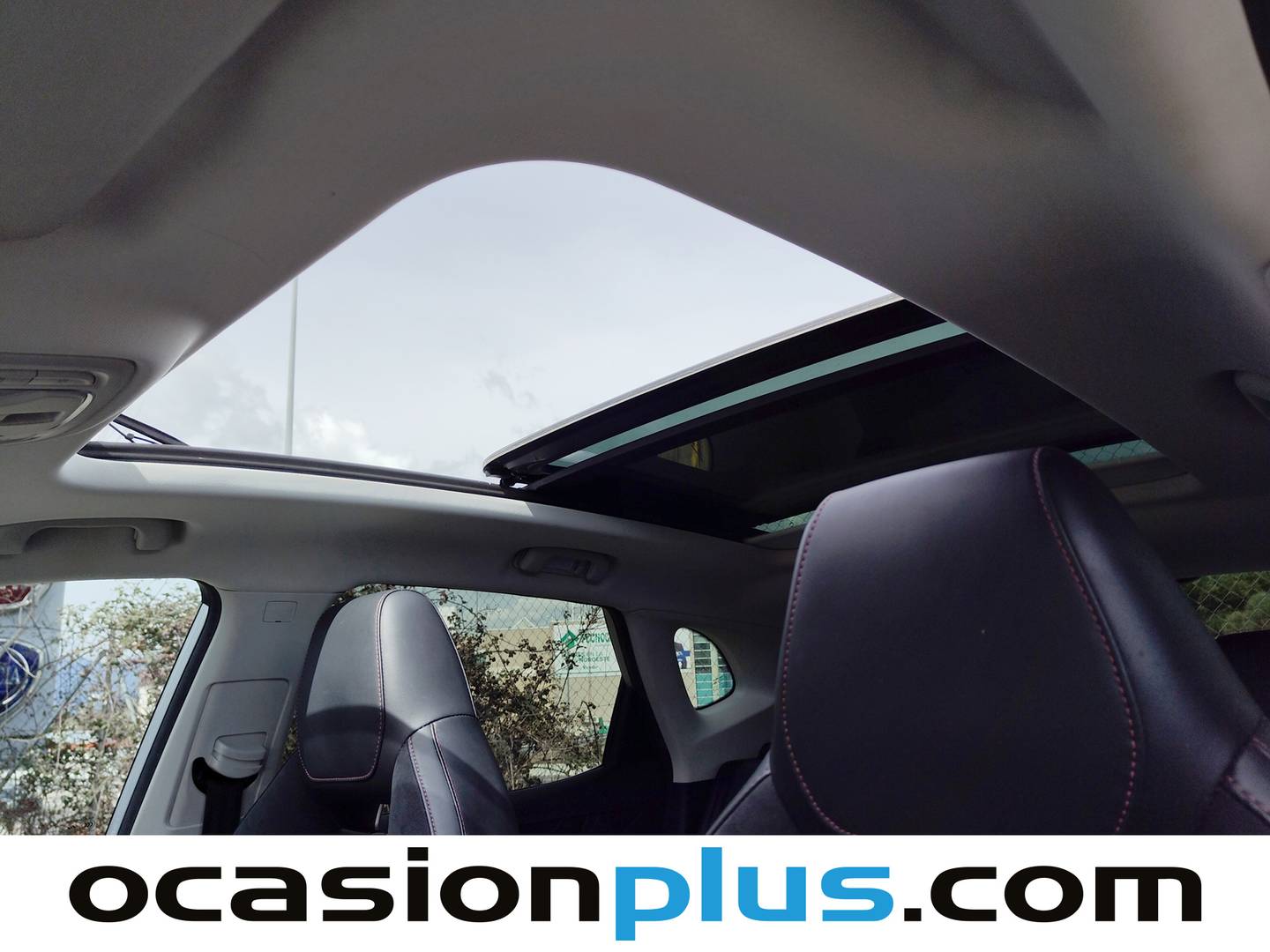 Extras y acabados del MG eHS MG eHS 1.5 T-GDI PHEV Luxury (258 CV)