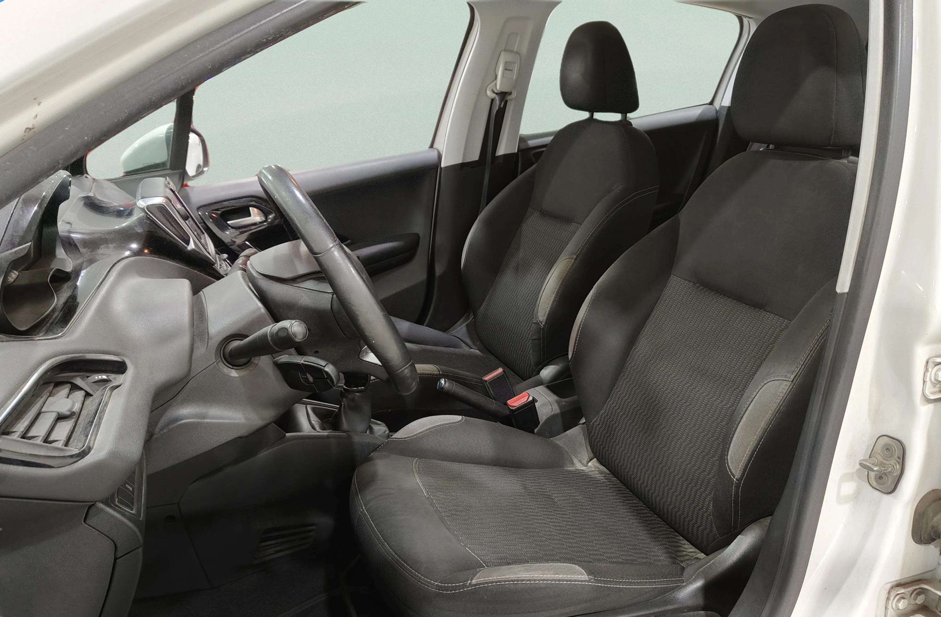 Peugeot 208 1.2 PureTech Active - foto 9