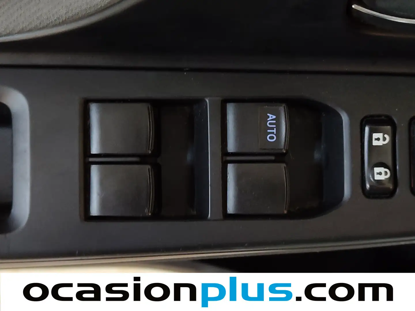 Foto Toyota Yaris Toyota Yaris 100H Advance (100 CV)