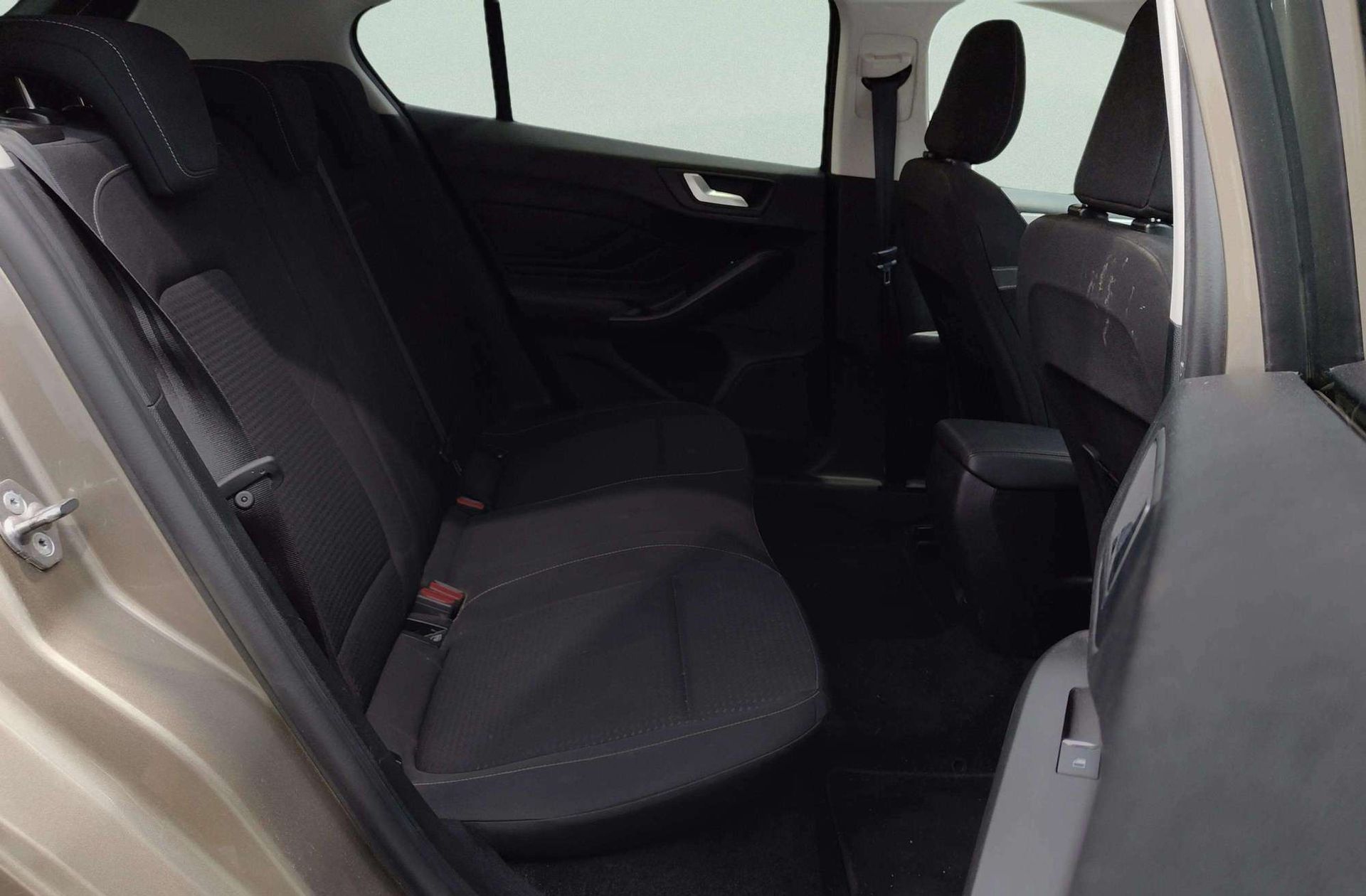 Ford Focus 1.0 EcoBoost Trend Edition - foto 17