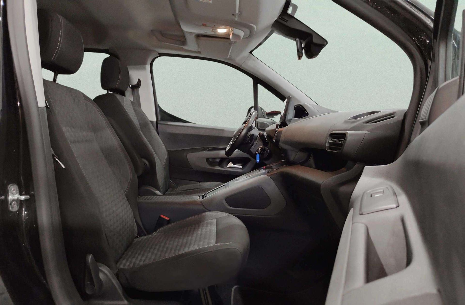Peugeot Rifter BlueHDi 130 GT Long EAT8 7 plazas - foto 22